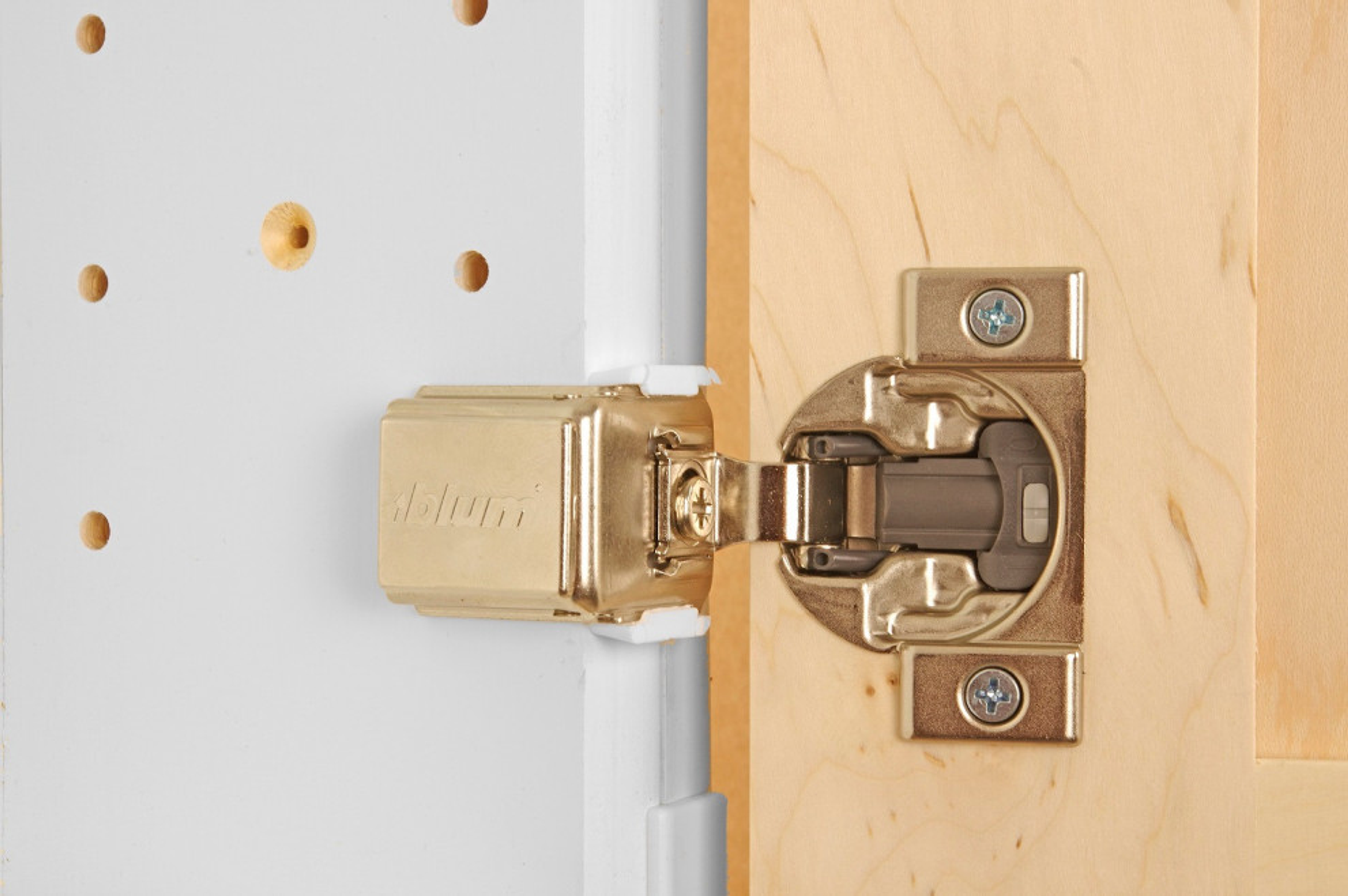 Calpyso Recessed Medicine Cabinet WG Wood Products, LLC