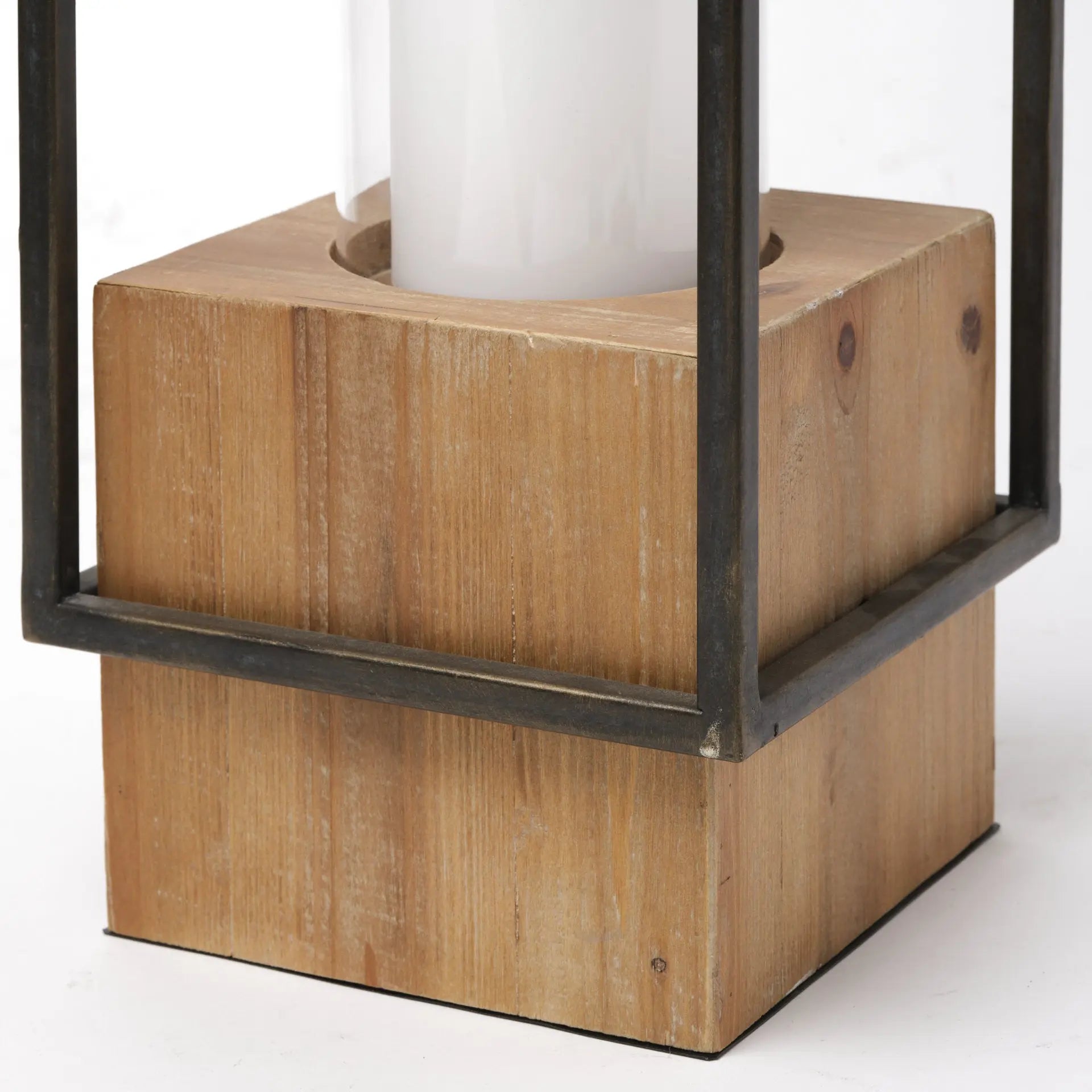24" Black Metal Tabletop Lantern Candle Holder Homeroots Home Decor