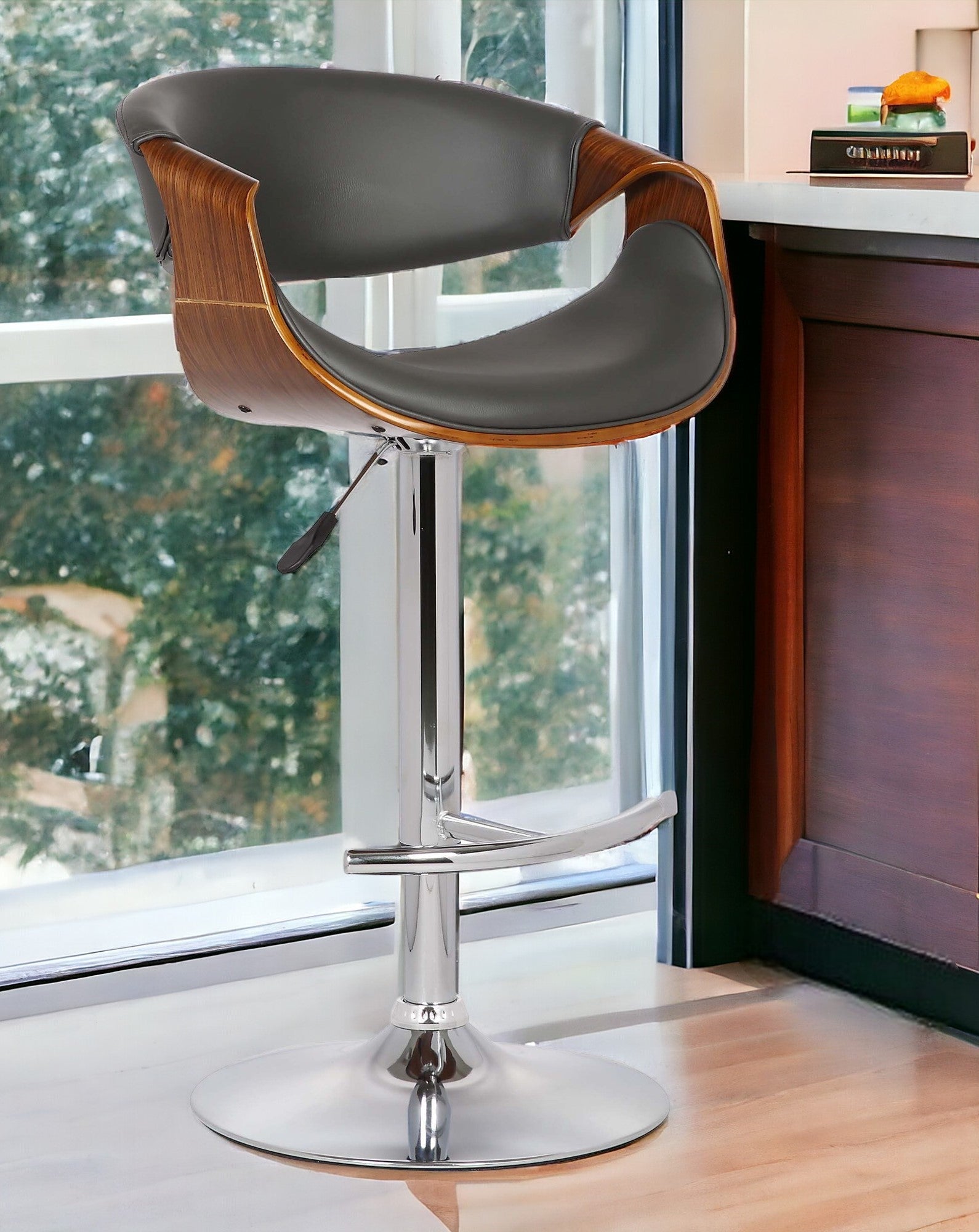 24" Gray And Silver Solid Wood Swivel Low Back Adjustable Height Bar Chair - GreatEagleInc