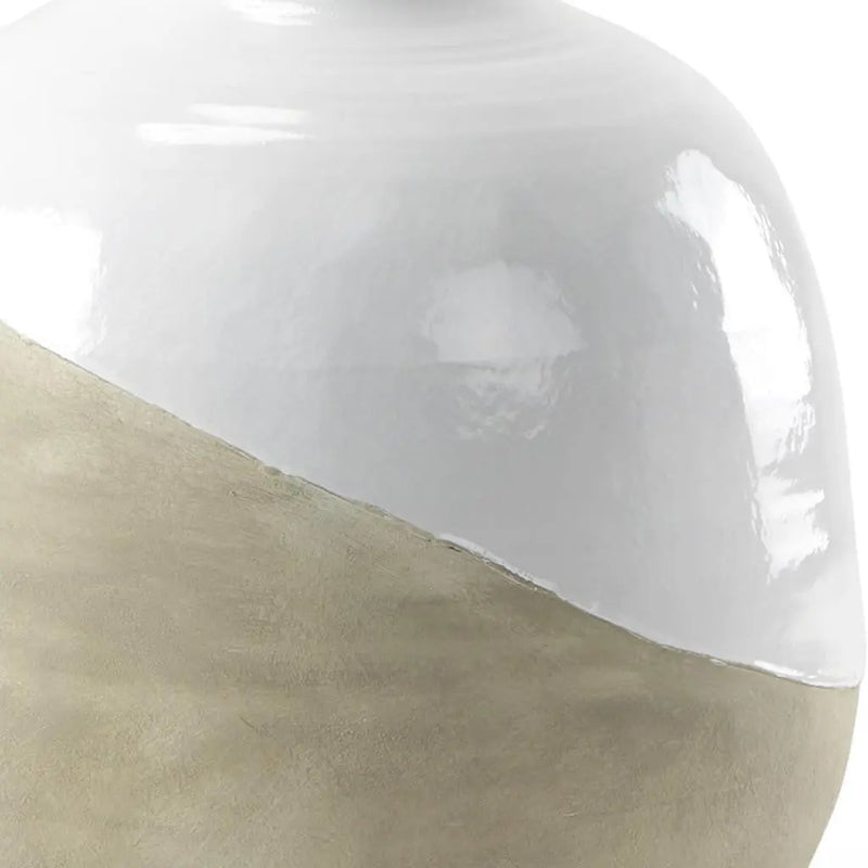 24" White And Beige Ombre Ceramic Round Floor Vase Homeroots Home Decor