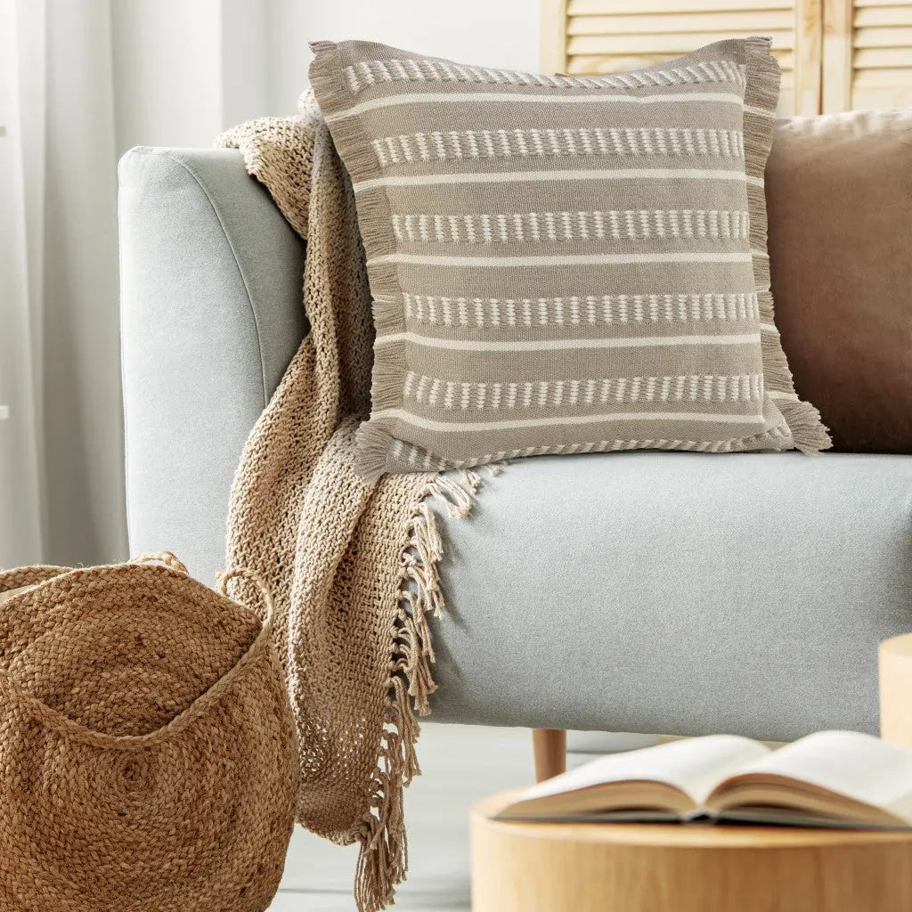 24" X 24" Tan Zippered Coastal Indoor Outdoor Throw Pillow Homeroots Outdoor