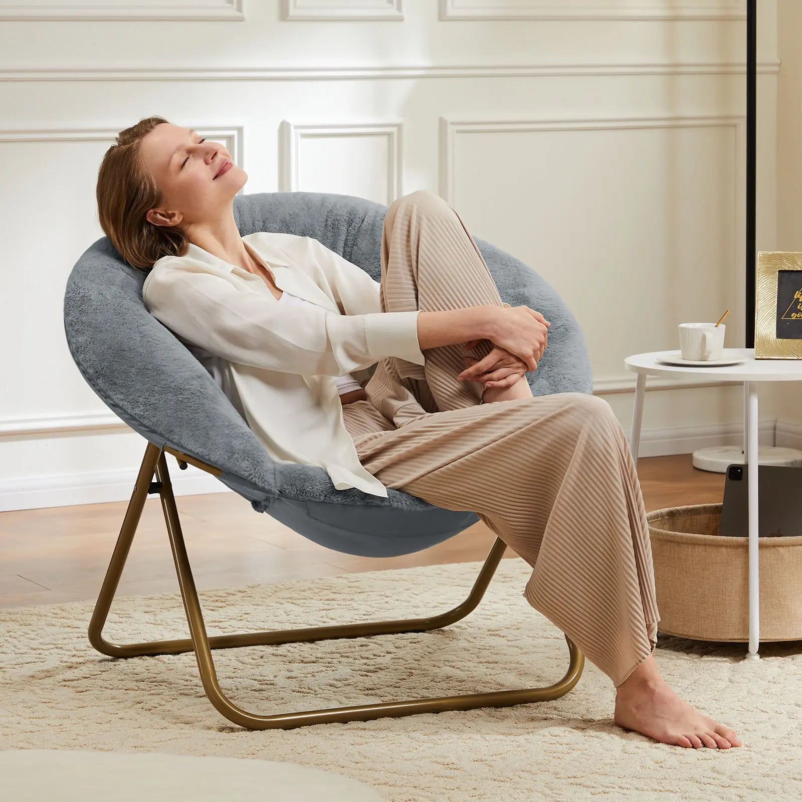 26" Gray and Brown Tufted Heavy Duty Plastic Lounge Chair - GreatEagleInc