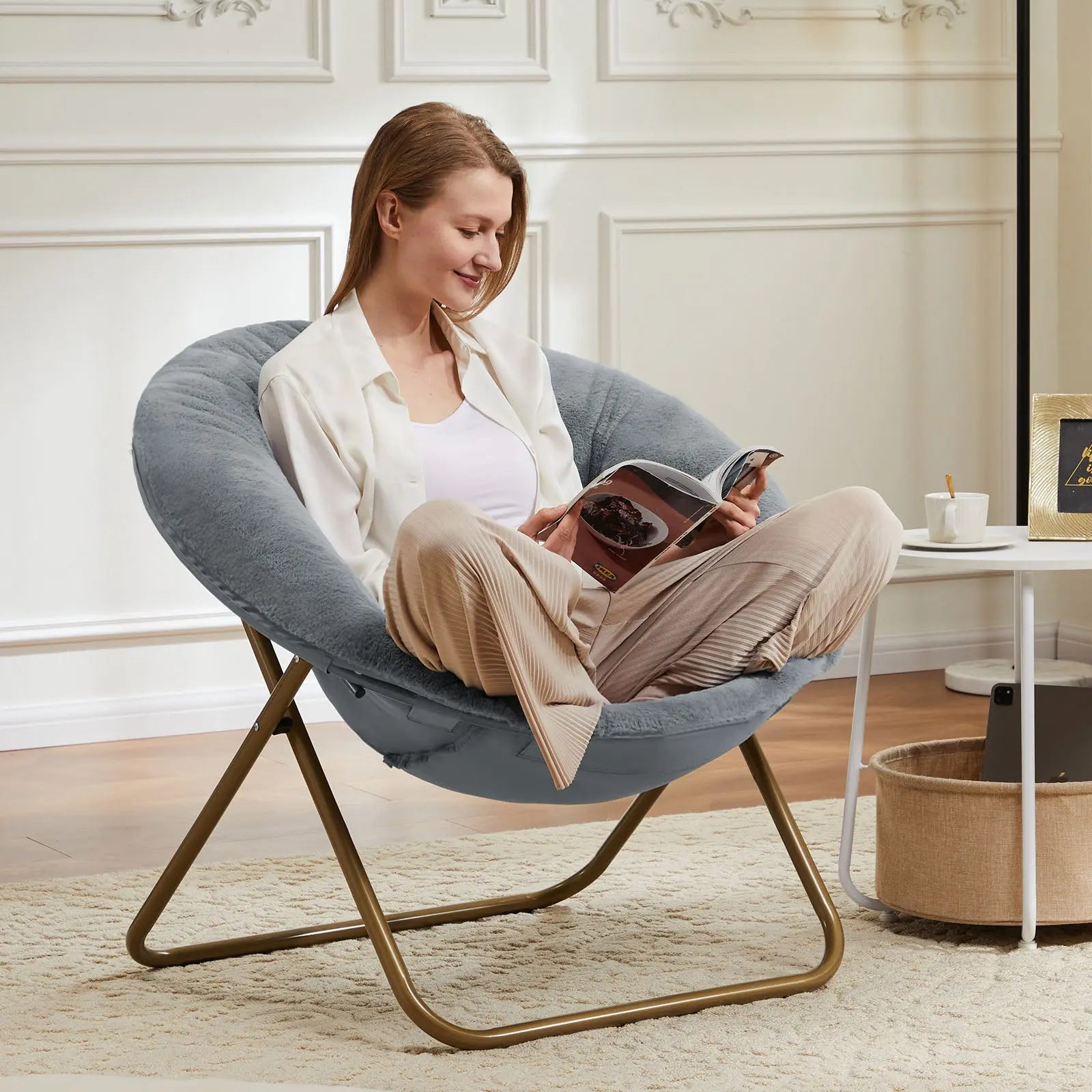 26" Gray and Brown Tufted Heavy Duty Plastic Lounge Chair - GreatEagleInc