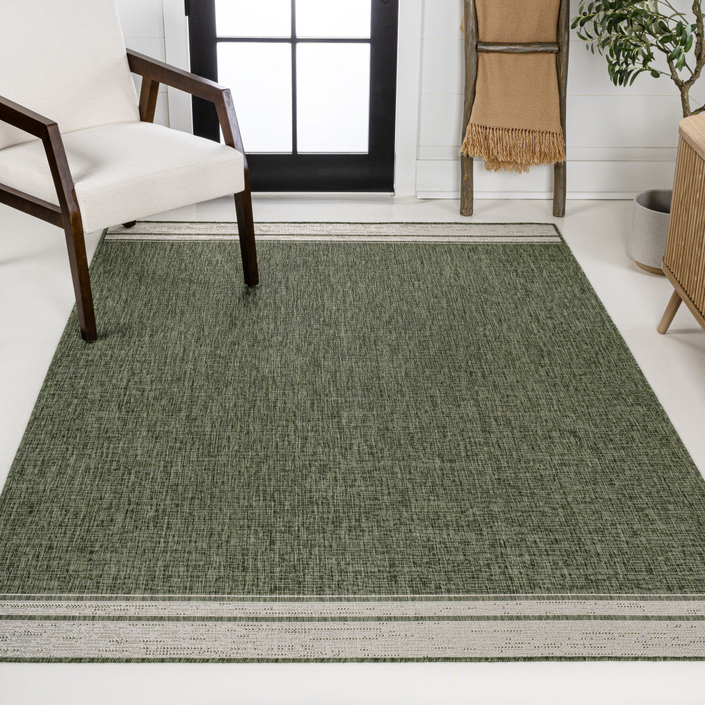4' X 6' Green And Cream Indoor Outdoor Area Rug - GreatEagleInc