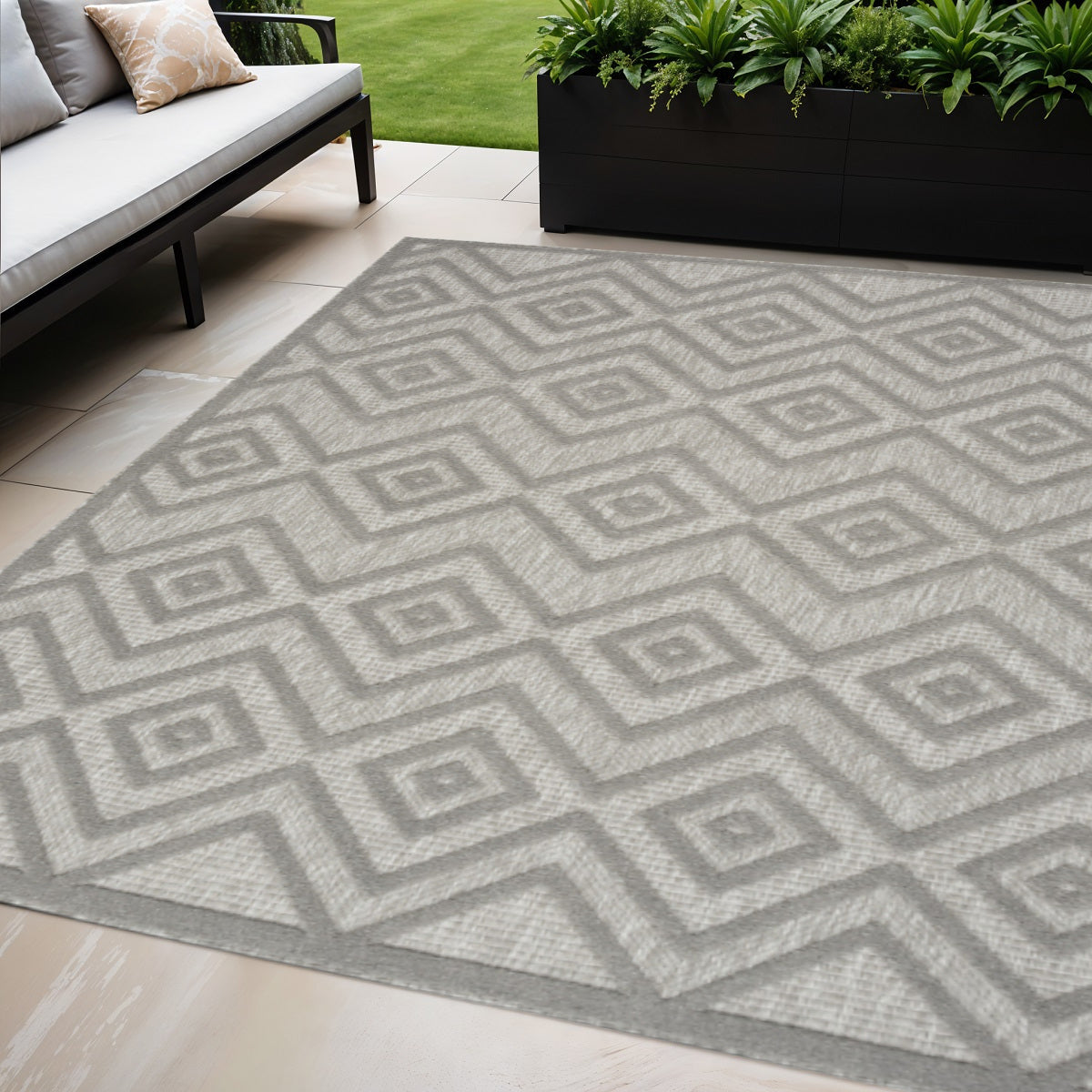 5' X 7' Gray Indoor Outdoor Area Rug - GreatEagleInc