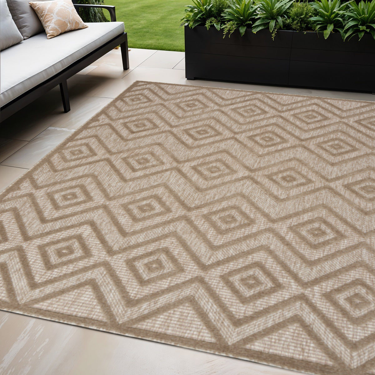 5' X 7' Beige Indoor Outdoor Area Rug - GreatEagleInc
