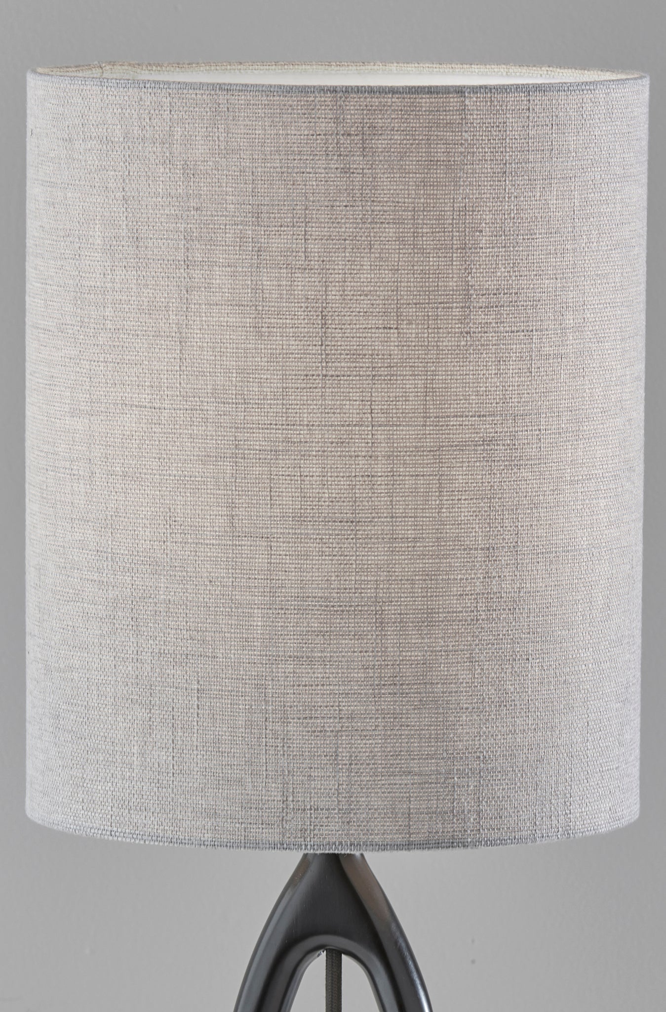28" Black Solid Wood Round Table Lamp With Gray Drum Shade - GreatEagleInc