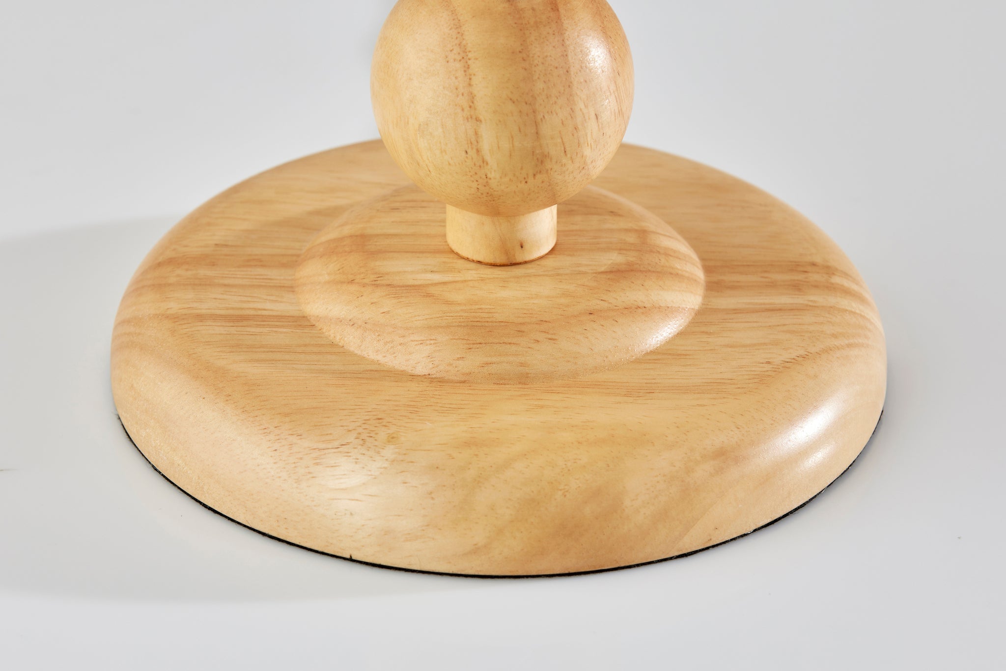 28" Brown Solid Wood Candlestick Table Lamp With Off White Drum Shade - GreatEagleInc