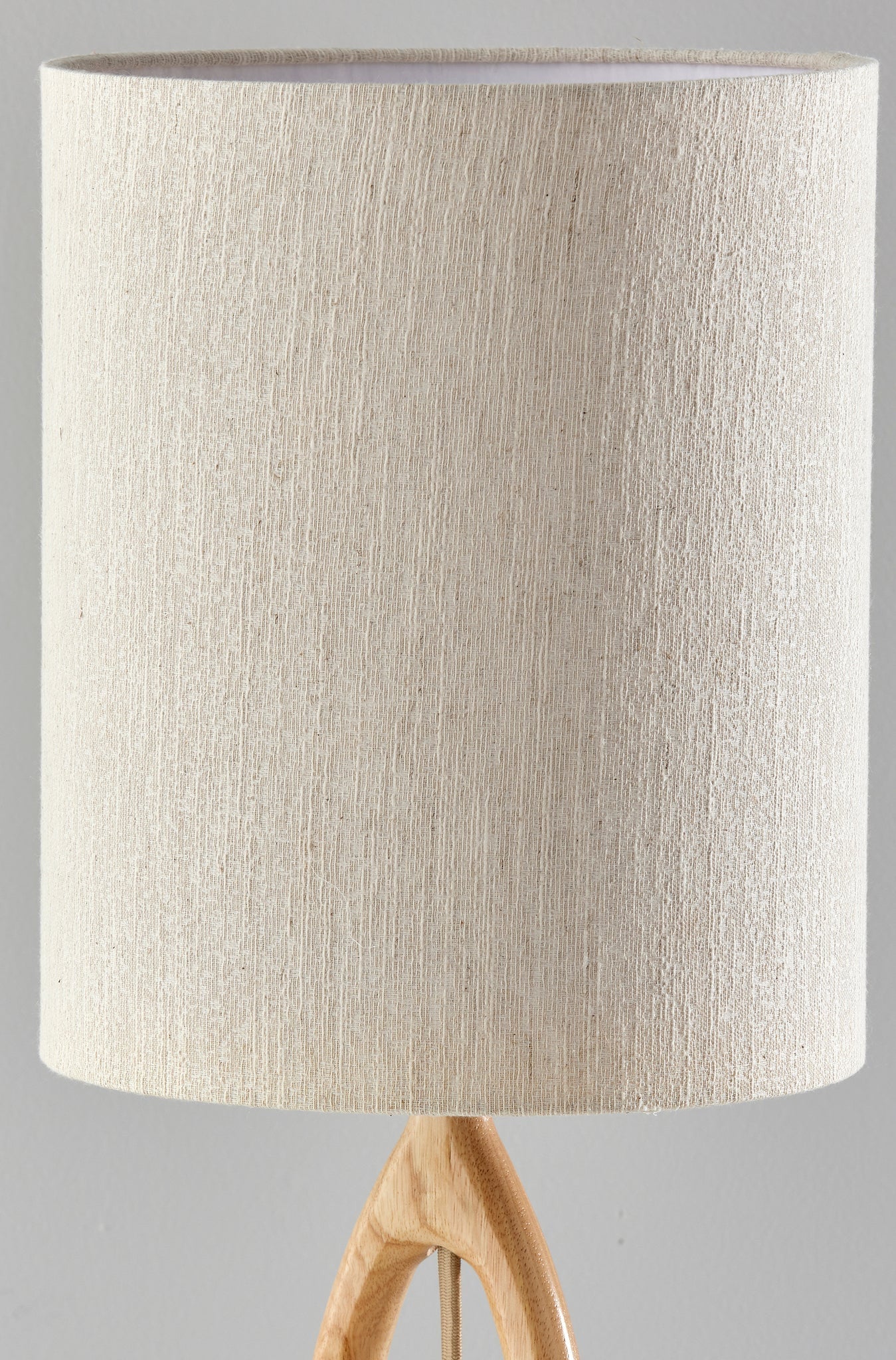 28" Natural Solid Wood Round Table Lamp With Beige Drum Shade - GreatEagleInc