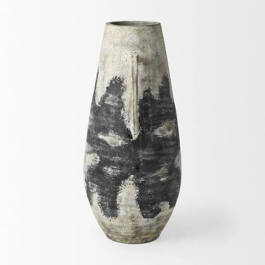 29" Black And White Ombre Ceramic Amphora Floor Vase Homeroots Home Decor