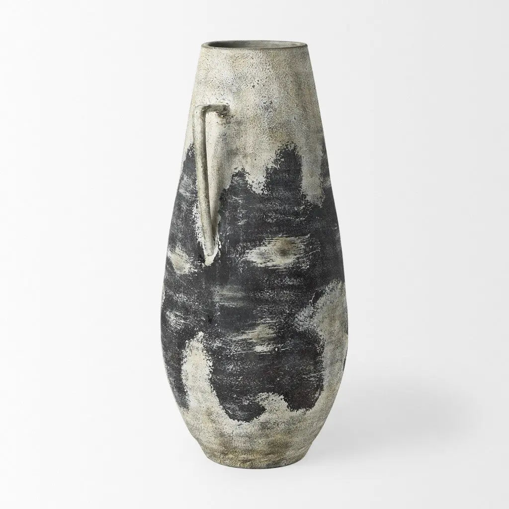 29" Black And White Ombre Ceramic Amphora Floor Vase Homeroots Home Decor
