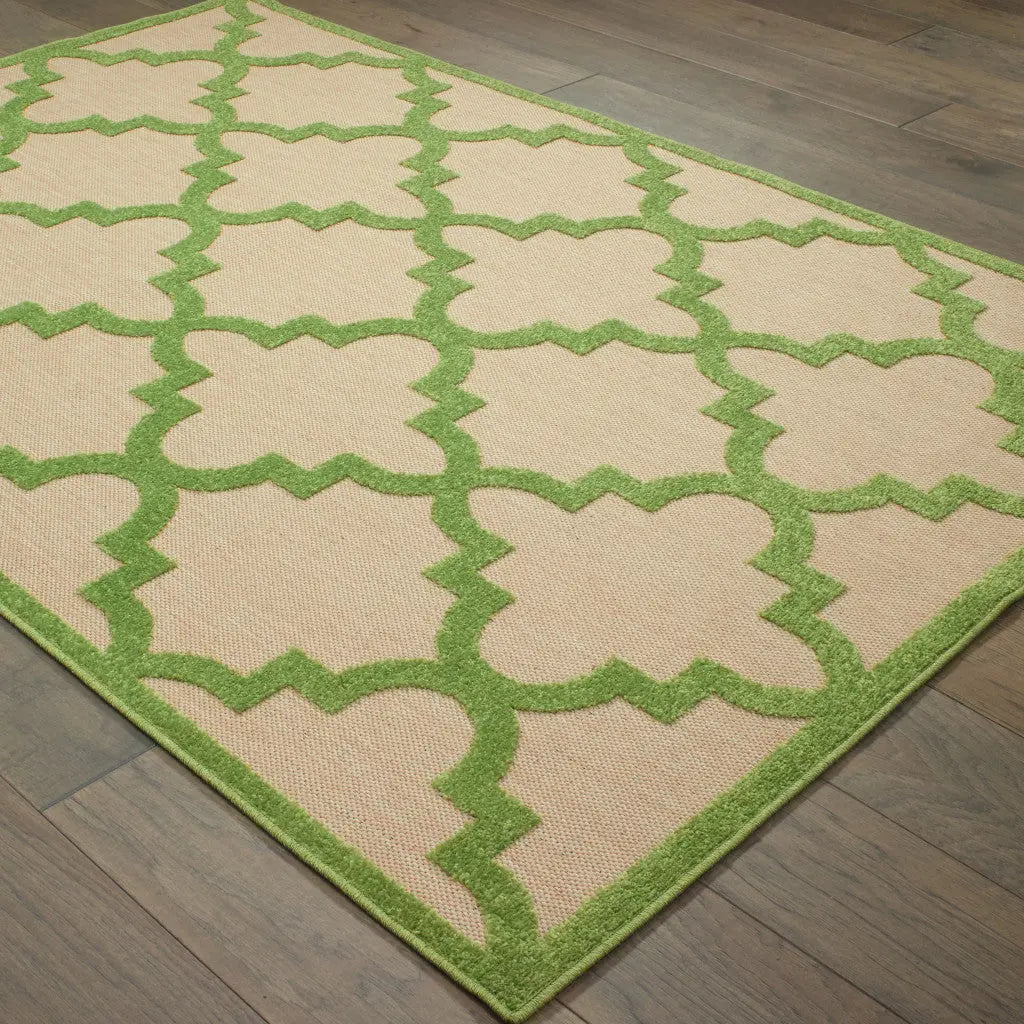 2' X 3' Green Geometric Stain Resistant Indoor Outdoor Area Rug Homeroots Outdoor