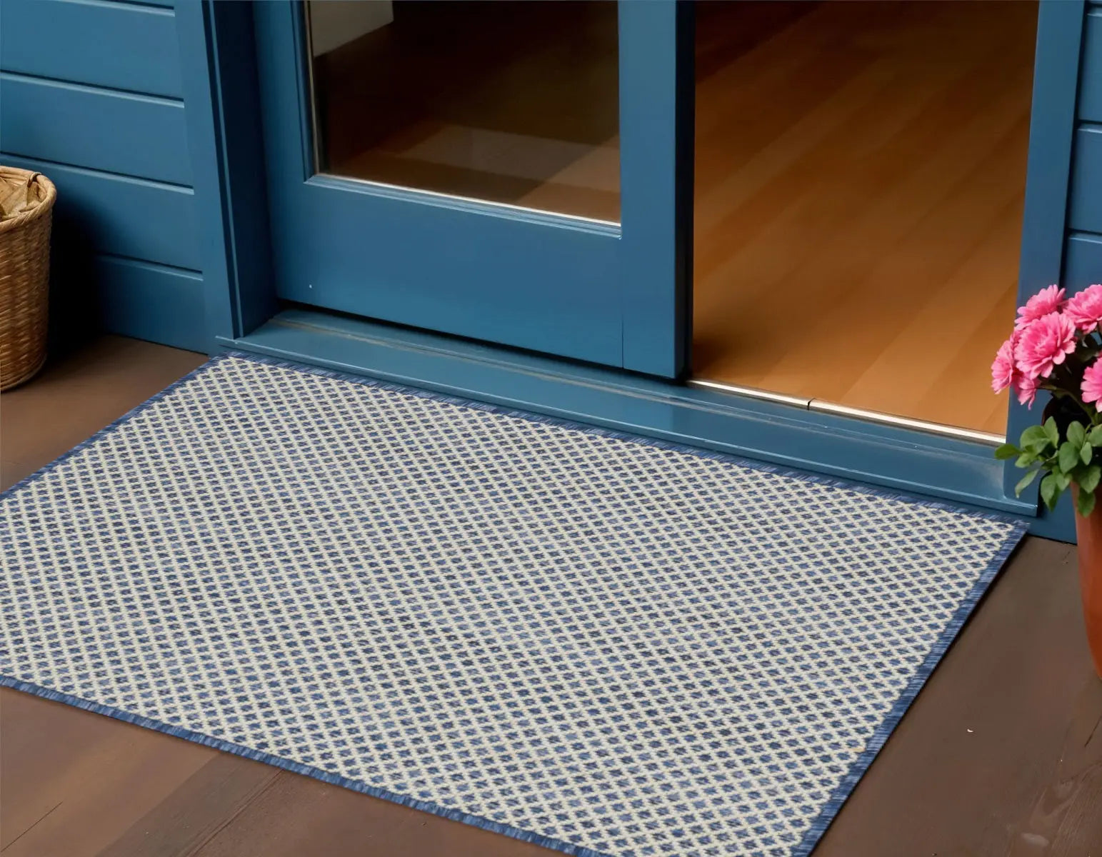 2' X 3' Ivory And Blue Geometric Indoor Outdoor Area Rug Homeroots Outdoor
