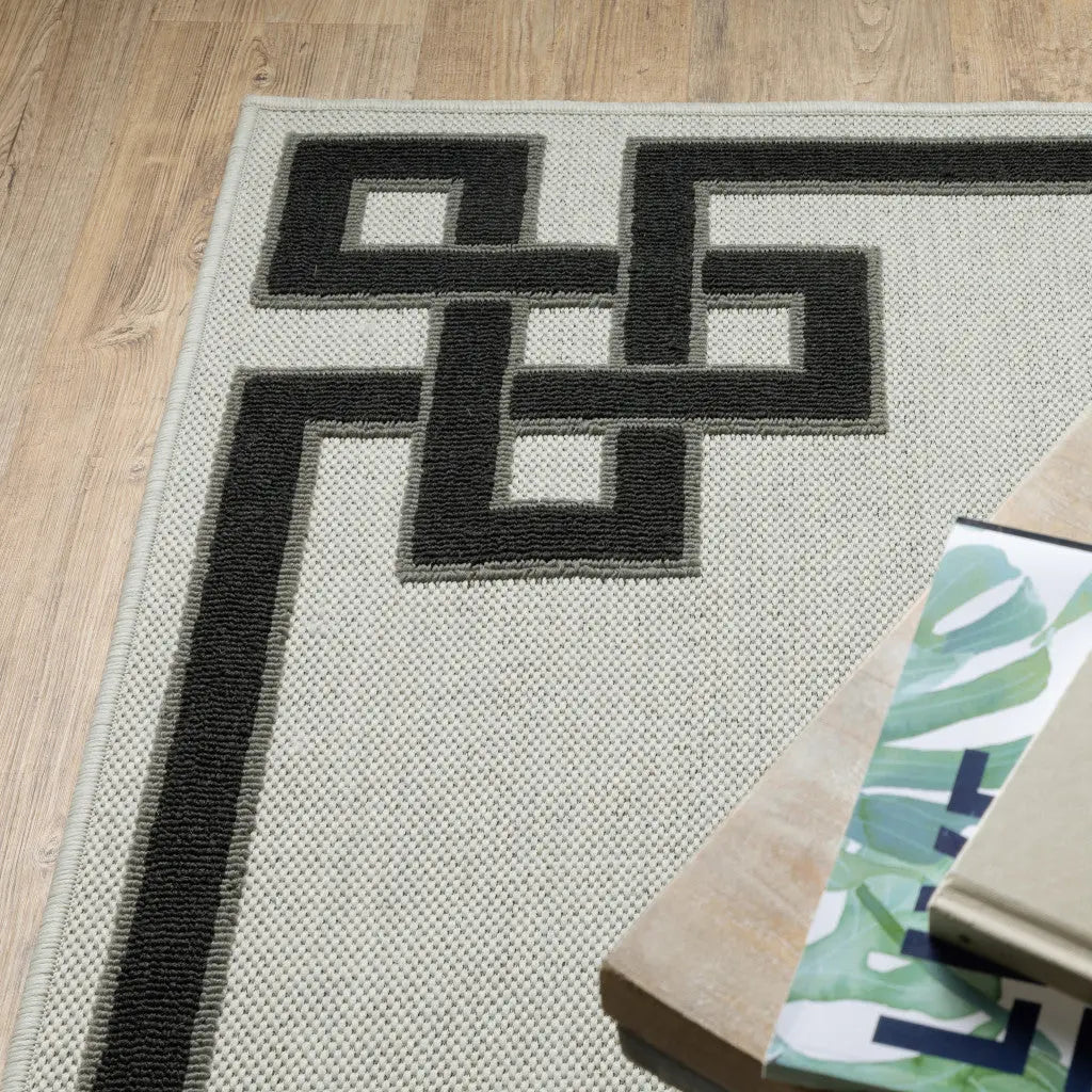 2' X 4' Beige and Black Stain Resistant Indoor Outdoor Area Rug Homeroots Outdoor