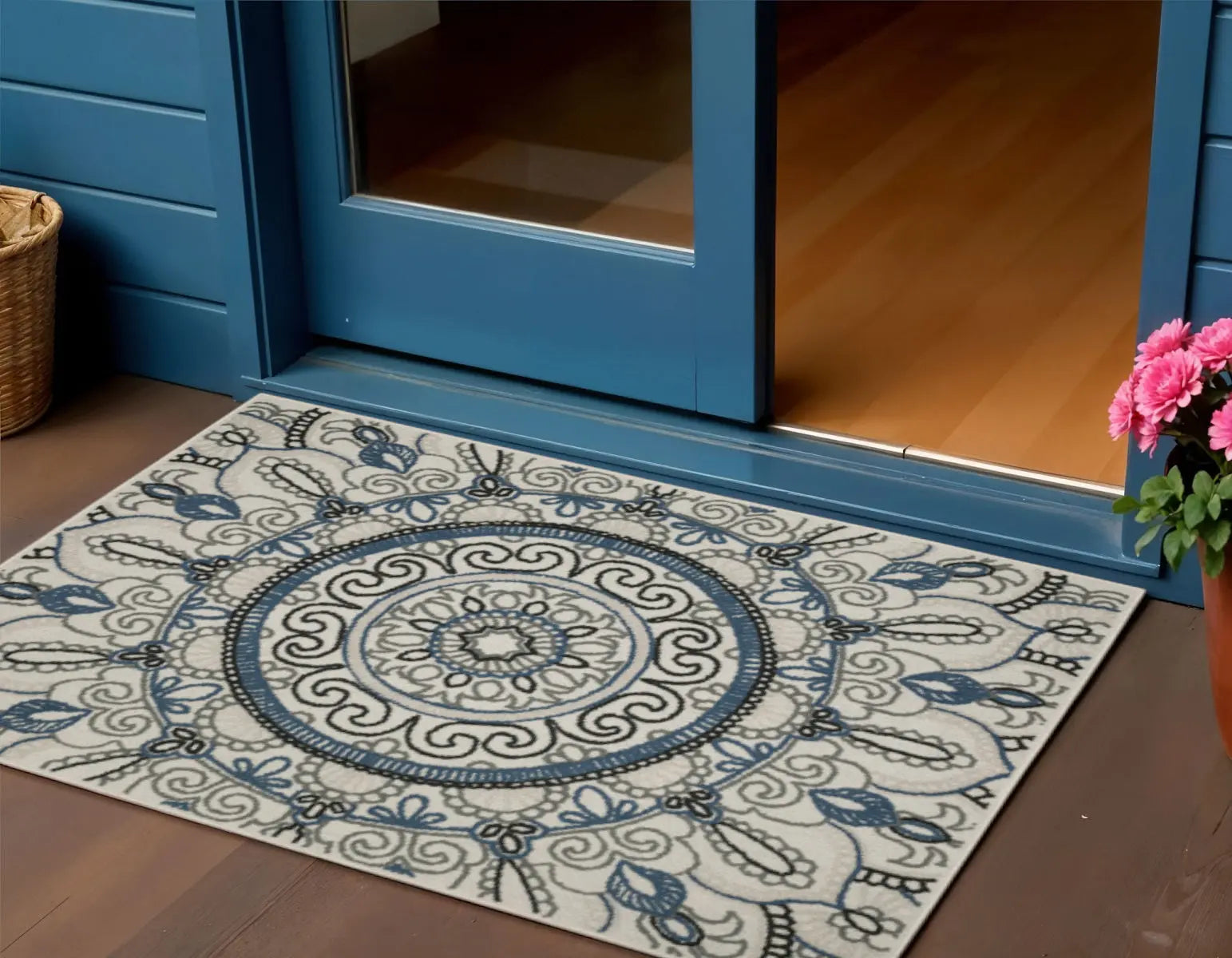 2' X 4' Blue and Beige Geometric Stain Resistant Indoor Outdoor Area Rug Homeroots Outdoor
