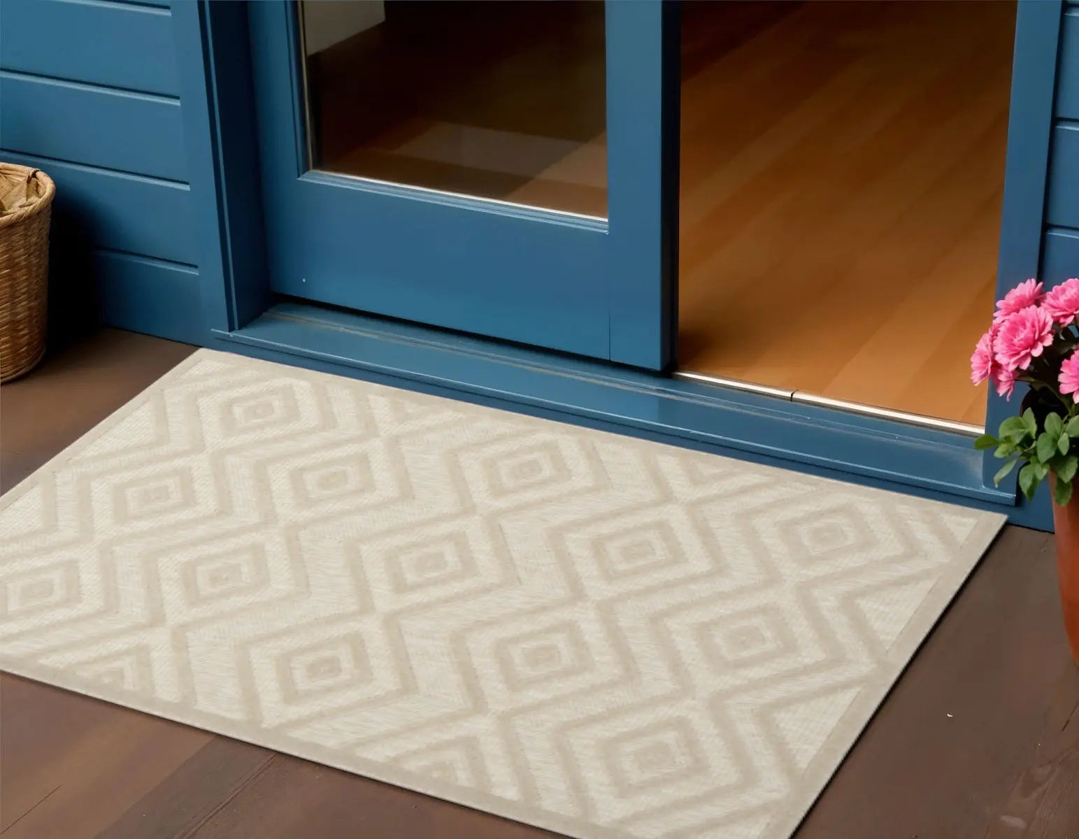 2' X 4' Cream And Beige Geometric Indoor Outdoor Area Rug Homeroots Outdoor