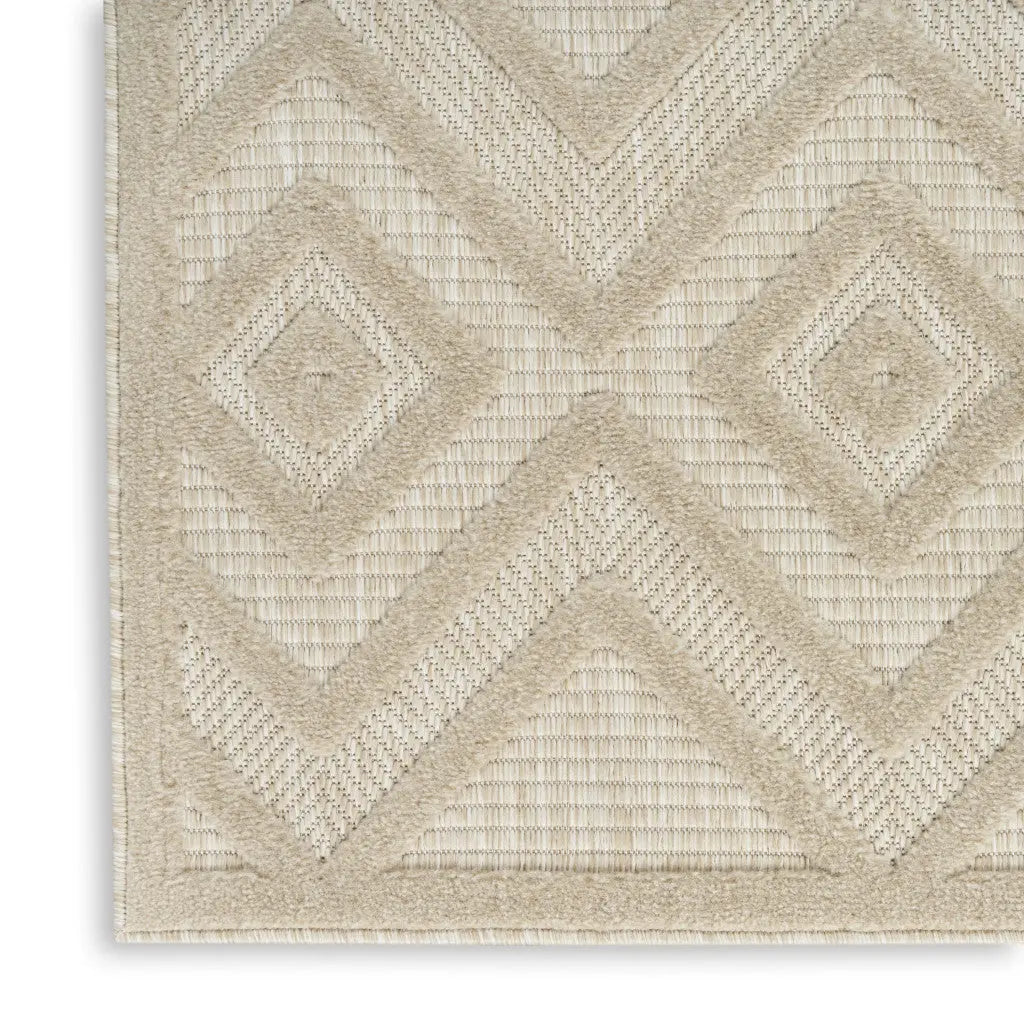 2' X 4' Cream And Beige Geometric Indoor Outdoor Area Rug Homeroots Outdoor