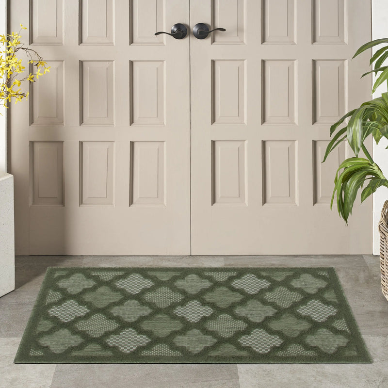 2' X 4' Dark Green And Light Green Geometric Indoor Outdoor Area Rug Homeroots Outdoor
