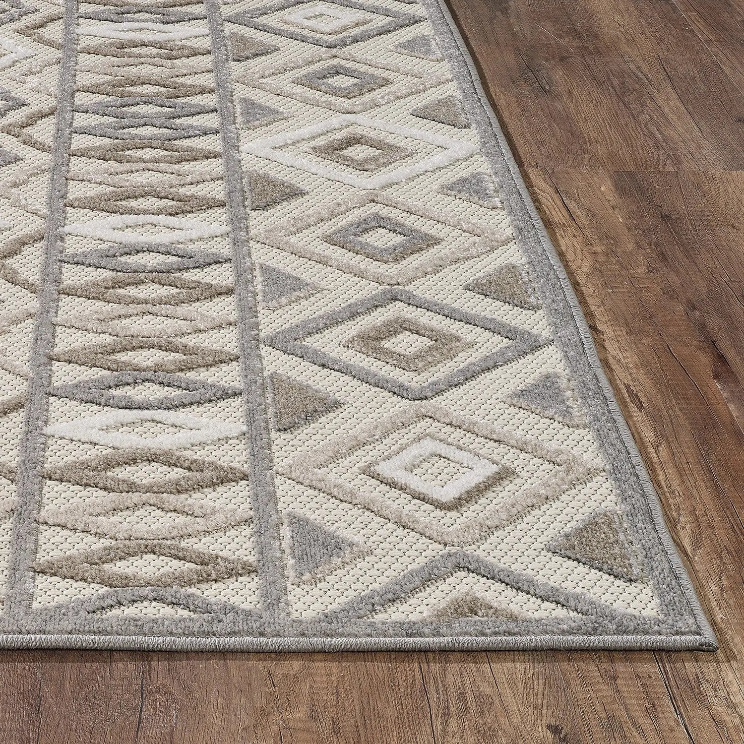 2' X 4' Gray And Ivory Southwestern Stain Resistant Indoor Outdoor Area Rug Homeroots Outdoor