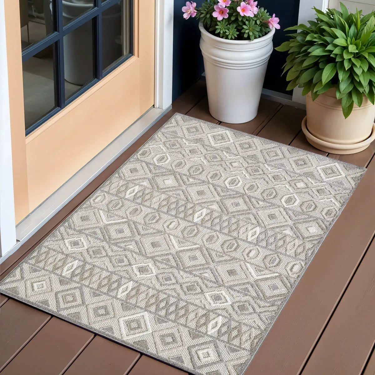 2' X 4' Gray And Ivory Southwestern Stain Resistant Indoor Outdoor Area Rug Homeroots Outdoor
