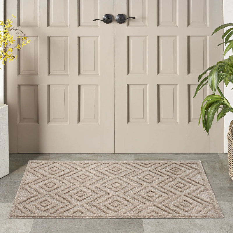 2' X 4' Natural And Beige Geometric Indoor Outdoor Area Rug Homeroots Outdoor