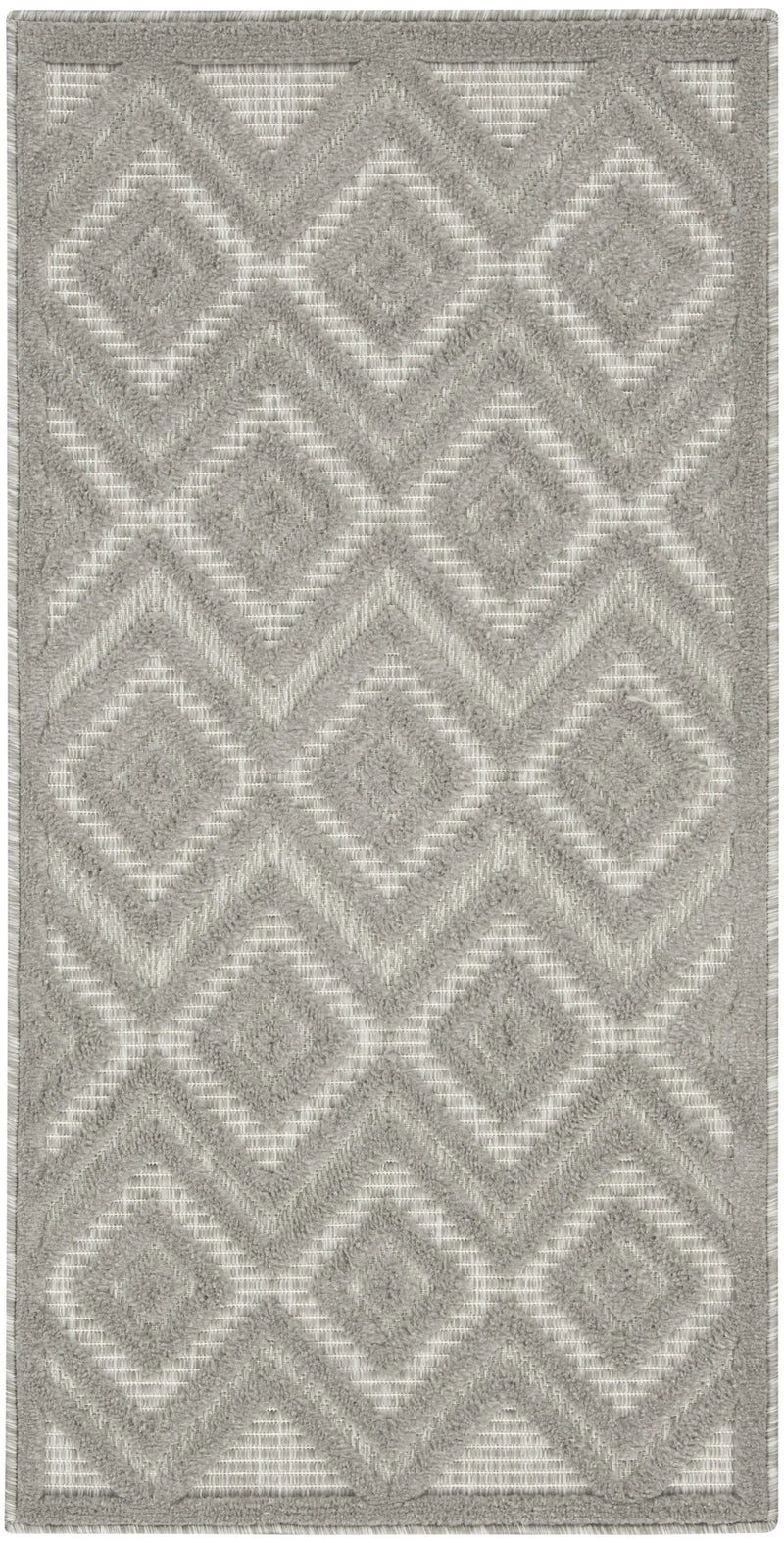 2' X 4' Silver And Gray Geometric Indoor Outdoor Area Rug Homeroots Outdoor