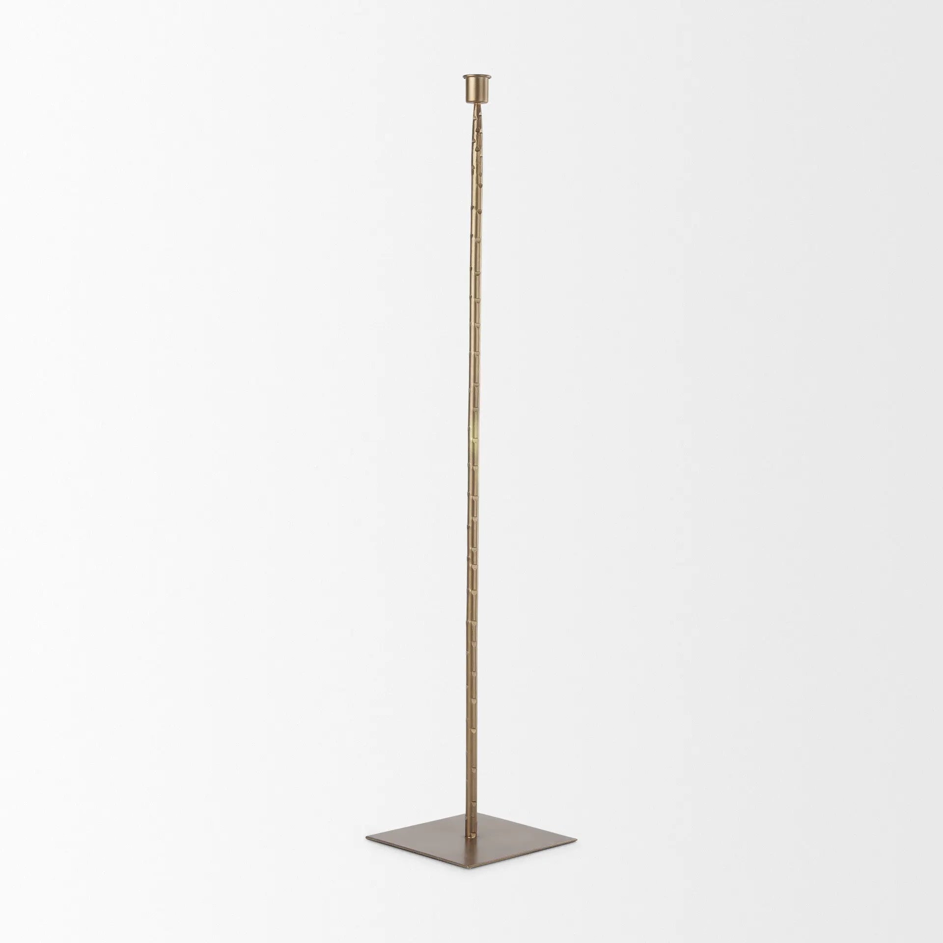 30" Gold Metal Floor Taper Candlestick Homeroots Home Decor