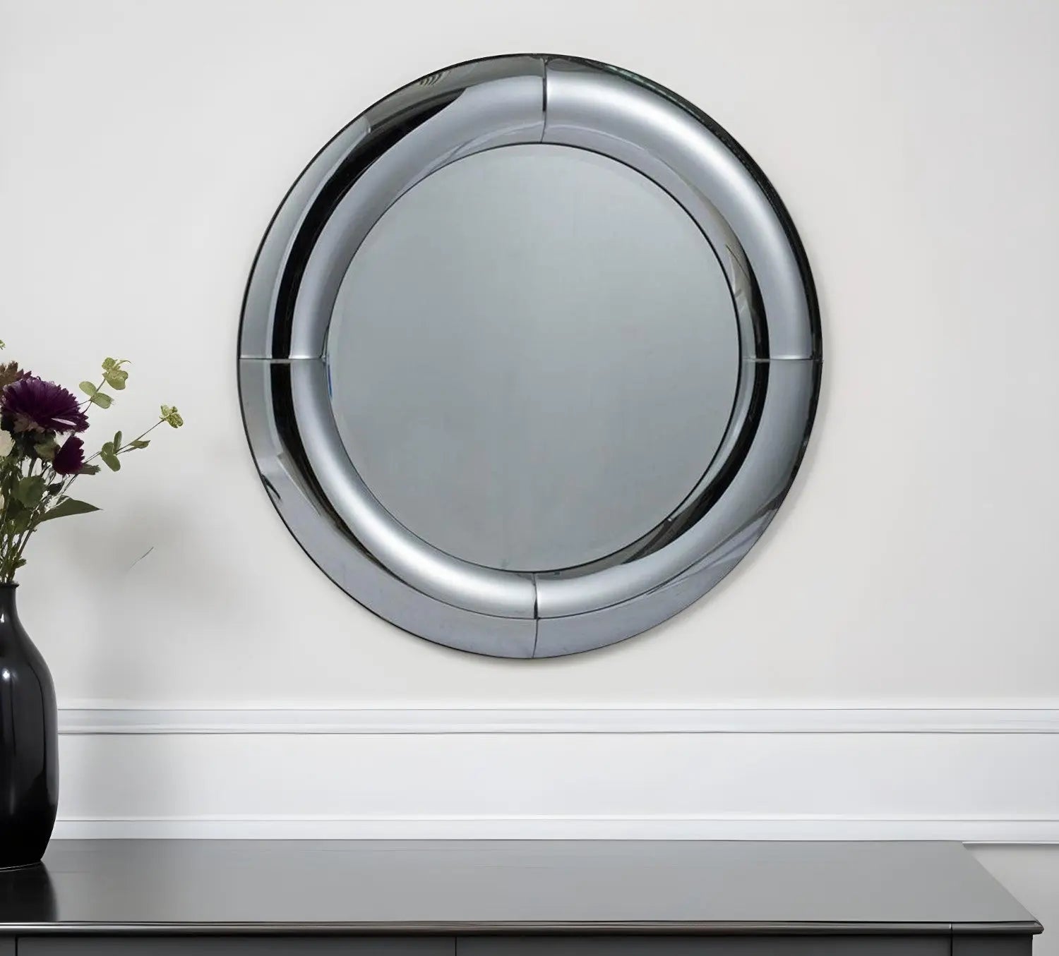 32" Silver Round Curved Frame Accent Mirror Homeroots Bed & Bath