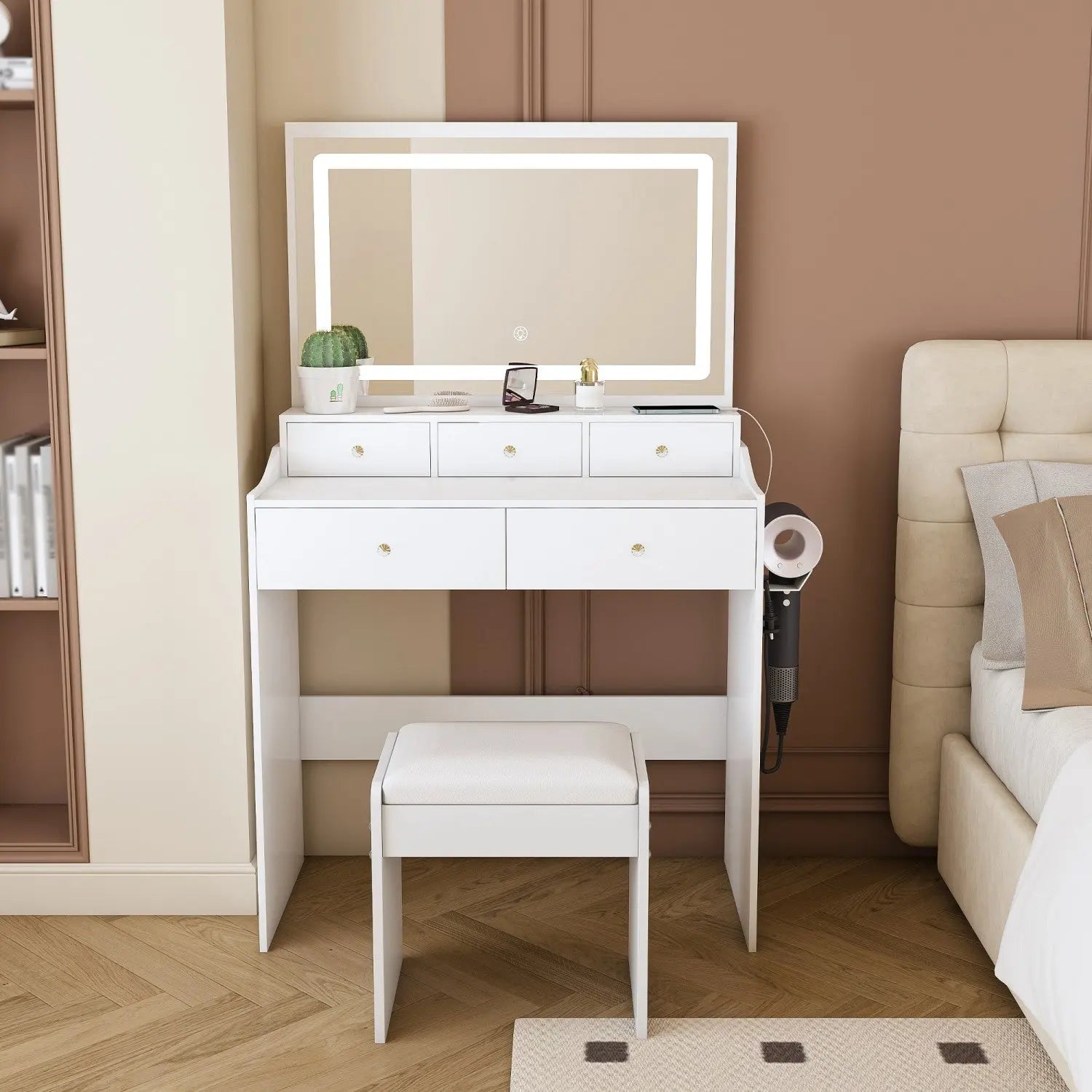 32" White Wood Mirrored Five Drawer Vanity Table And Lights Homeroots Living Room