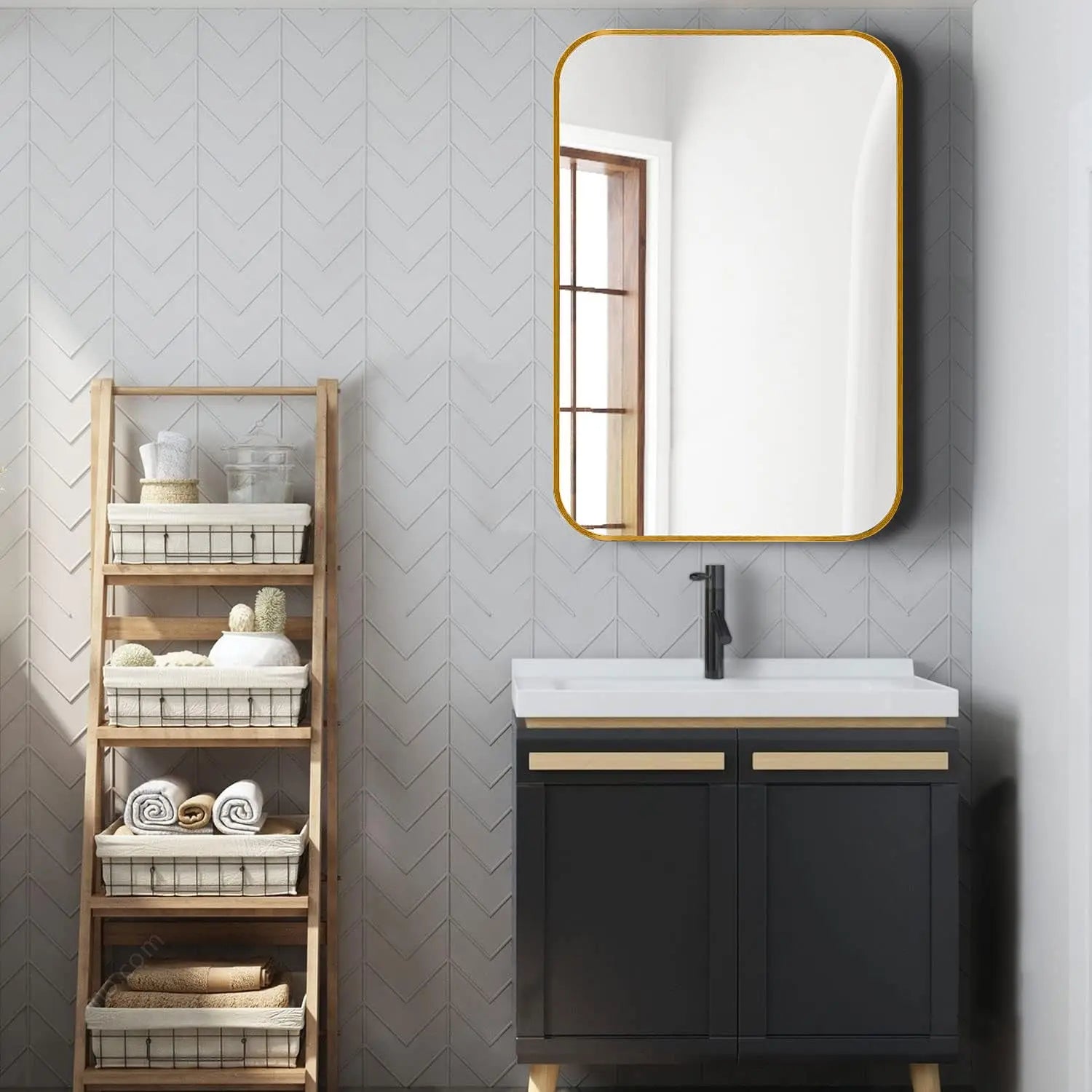 36" Gold Aluminum Framed Accent Mirror Homeroots Bed & Bath