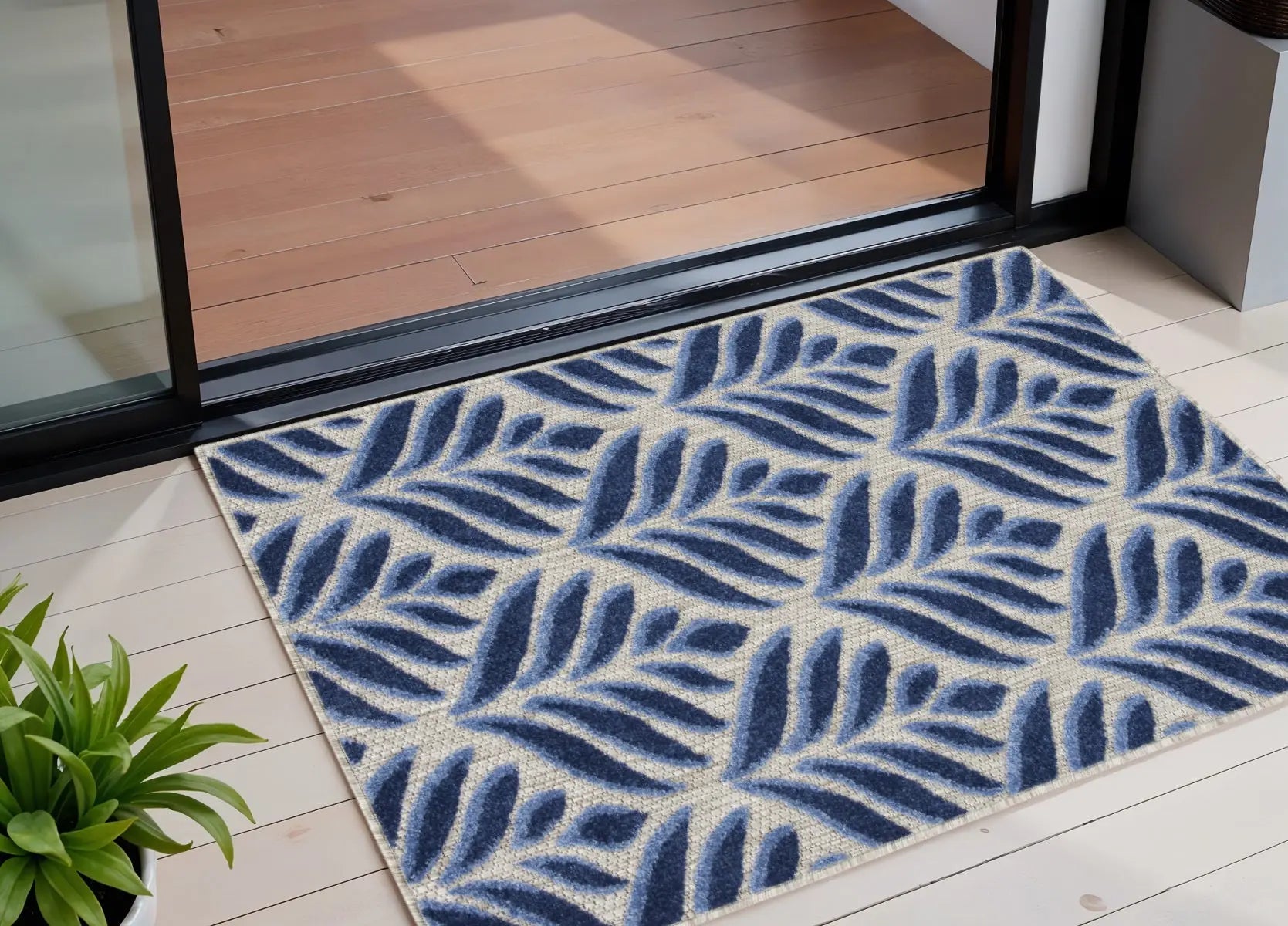 3' X 4' Blue Floral Indoor Outdoor Area Rug Homeroots Outdoor