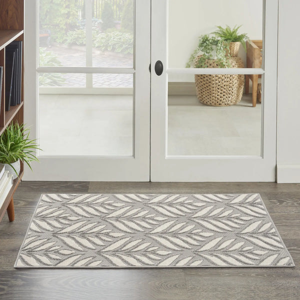 3' X 4' Gray Floral Indoor Outdoor Area Rug Homeroots Outdoor