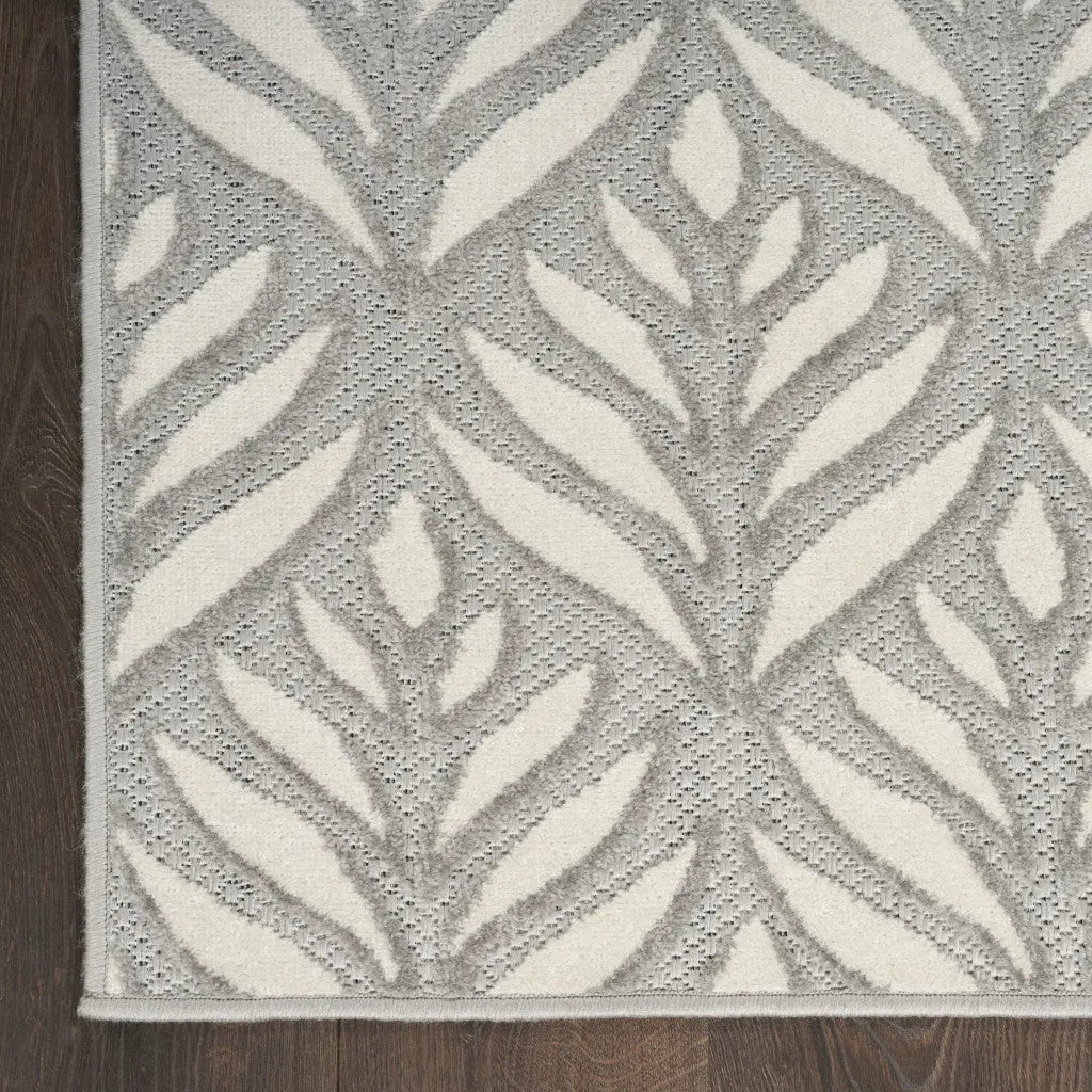 3' X 4' Gray Floral Indoor Outdoor Area Rug Homeroots Outdoor