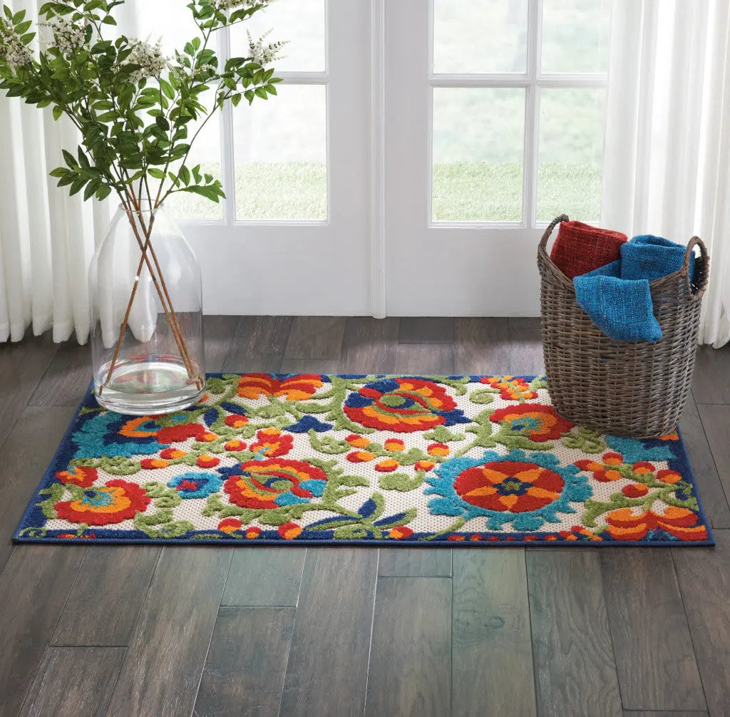 3' X 4' Green And Ivory Indoor Outdoor Area Rug - GreatEagleInc