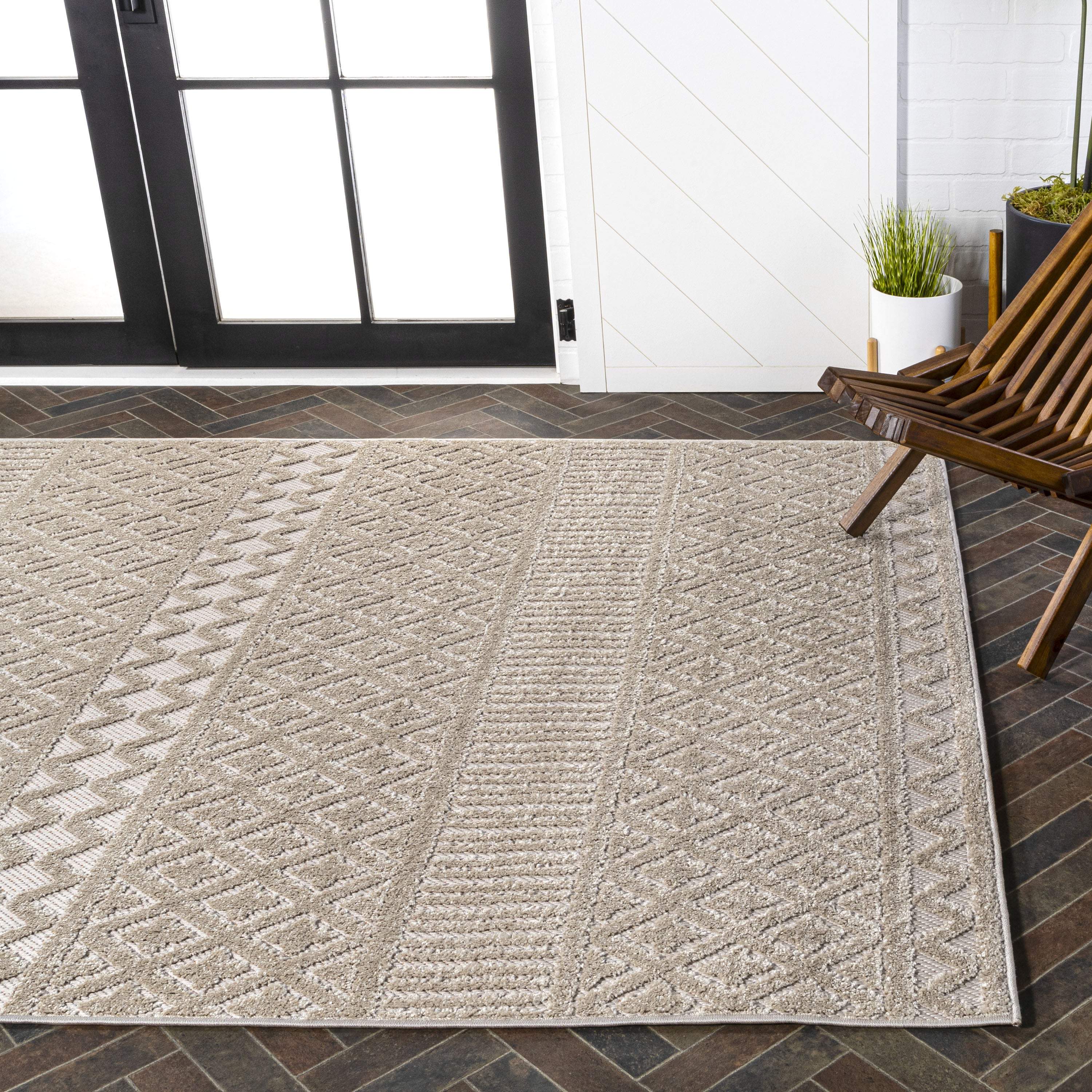 3' X 5' Beige And Gray Trellis Indoor Outdoor Area Rug - GreatEagleInc