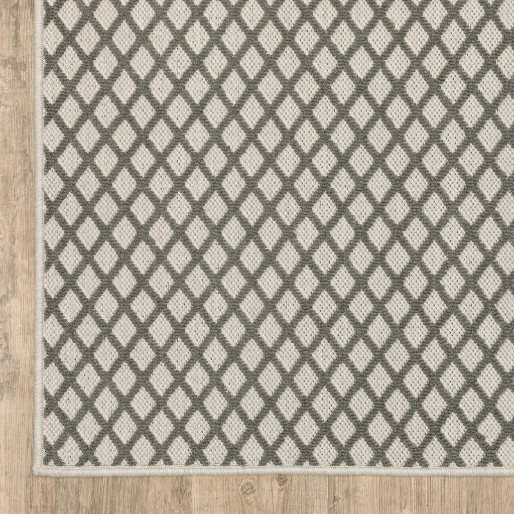3' X 5' Beige Geometric Stain Resistant Indoor Outdoor Area Rug Homeroots Outdoor