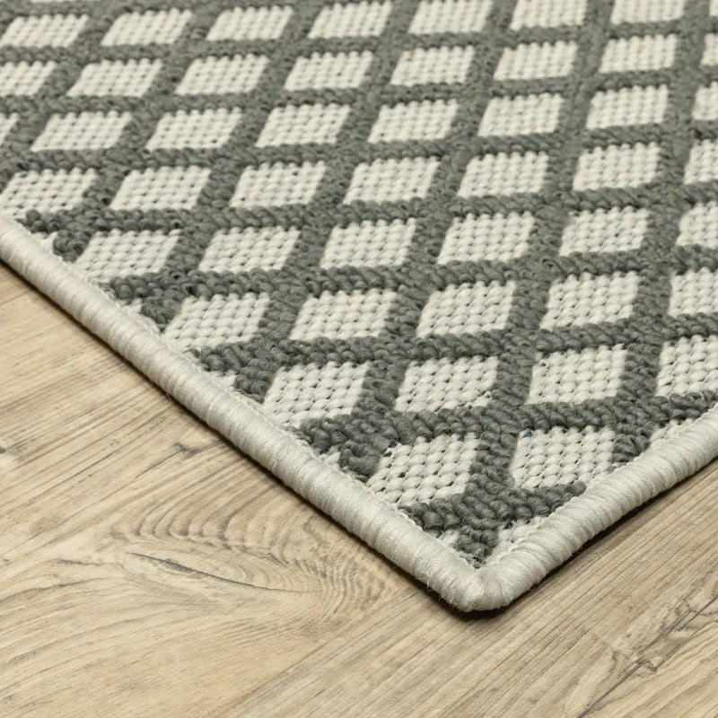 3' X 5' Beige Geometric Stain Resistant Indoor Outdoor Area Rug Homeroots Outdoor