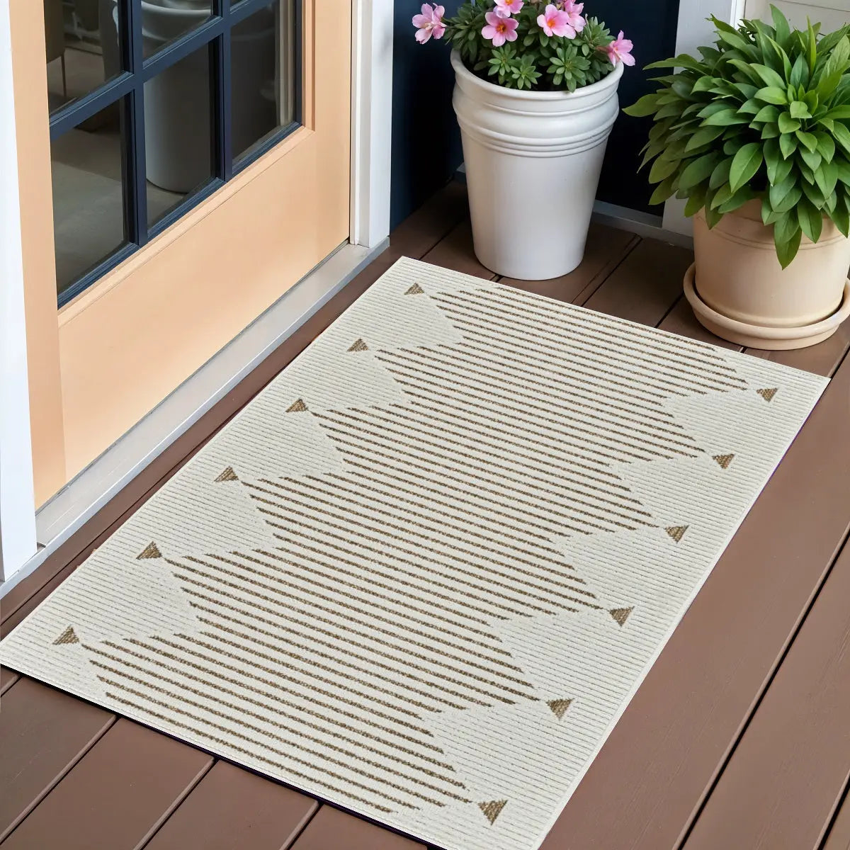 3' X 5' Beige and Brown Geometric Distressed Indoor Outdoor Area Rug Homeroots Outdoor