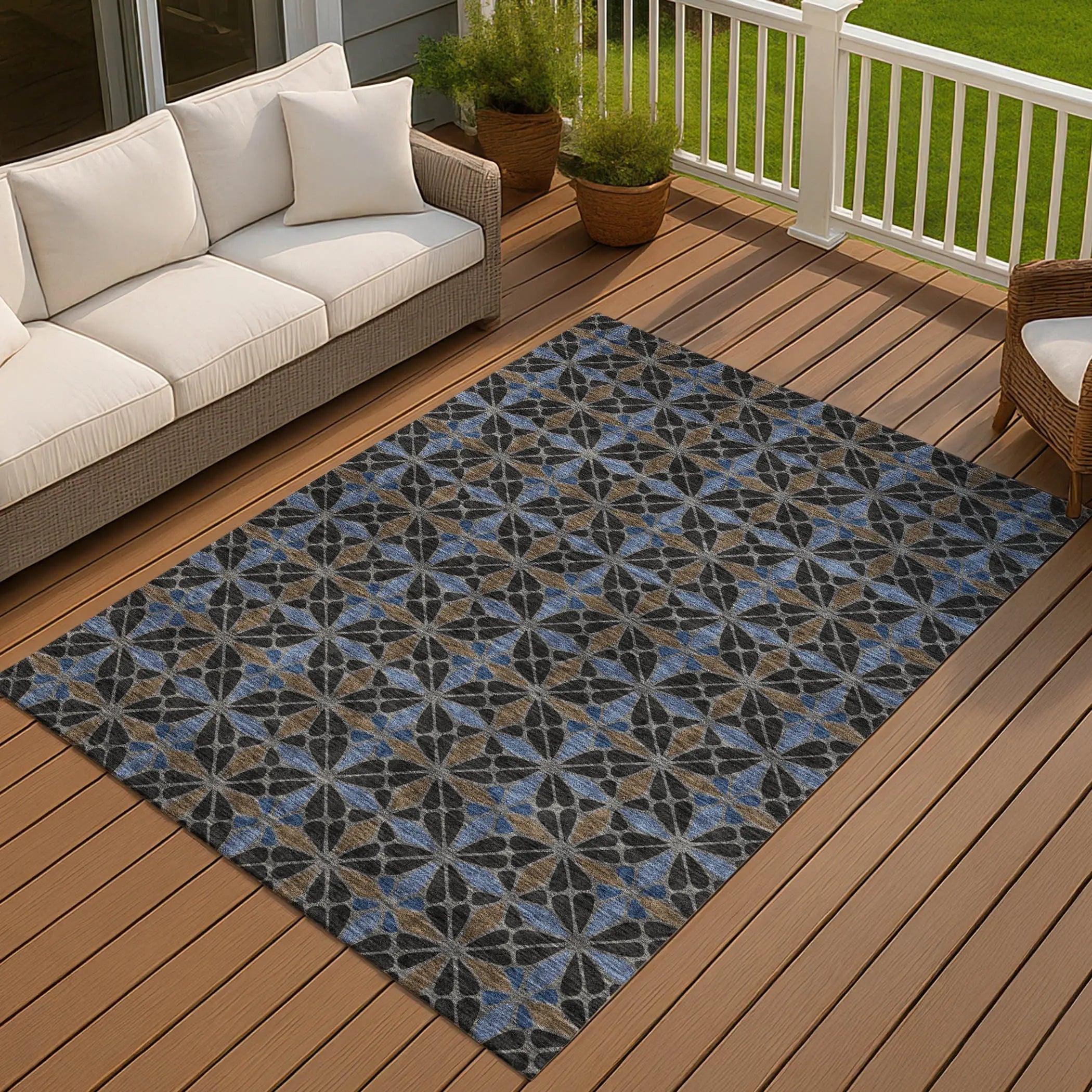 3' X 5' Black And Gray Geometric Washable Indoor Outdoor Area Rug Homeroots Outdoor