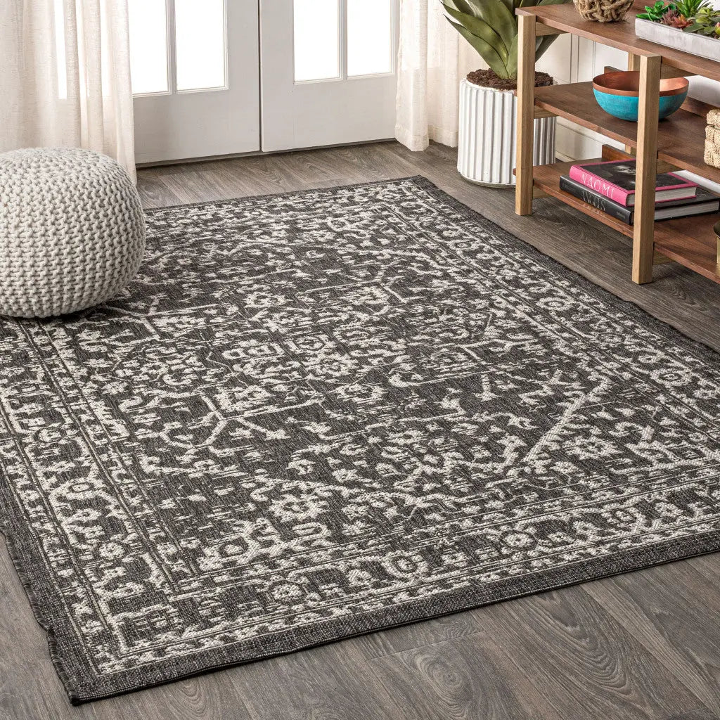 3' X 5' Black And Gray Medallion Indoor Outdoor Area Rug Homeroots Outdoor