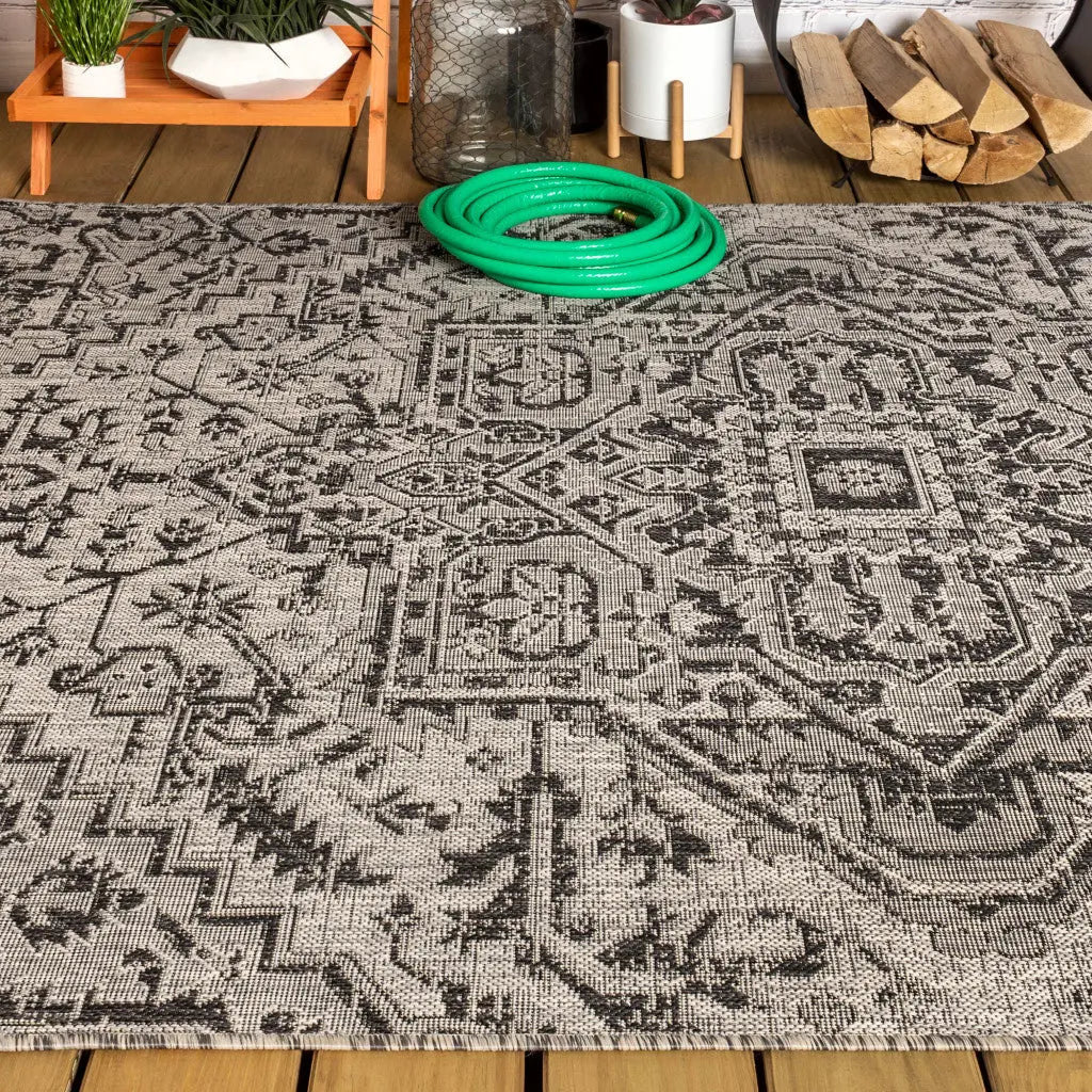 3' X 5' Black And Gray Medallion Indoor Outdoor Area Rug Homeroots Outdoor