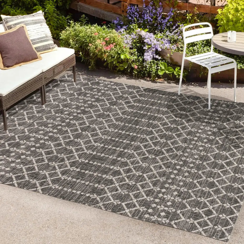 3' X 5' Black And Gray Trellis Indoor Outdoor Area Rug Homeroots Outdoor