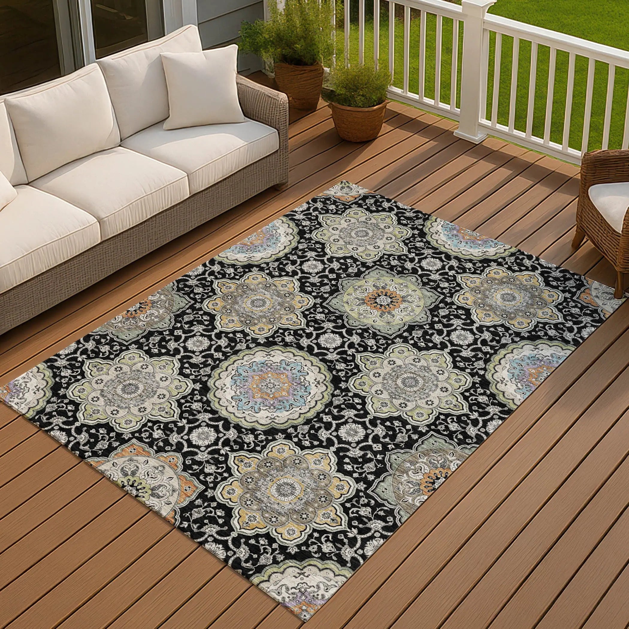 3' X 5' Black And Ivory Floral Medallion Washable Indoor Outdoor Area Rug Homeroots Outdoor