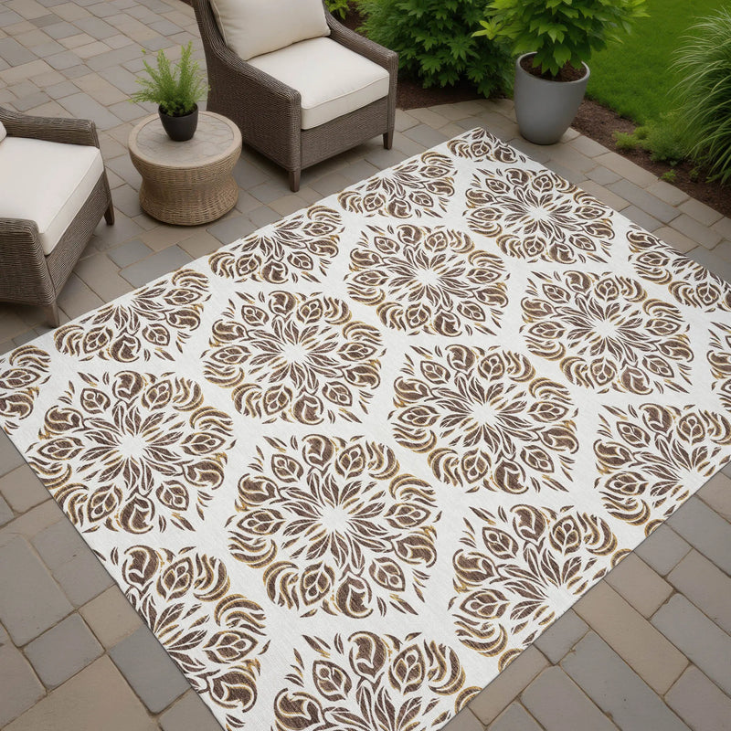 3' X 5' Brown And Ivory Damask Washable Indoor Outdoor Area Rug Homeroots Outdoor