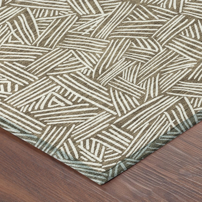 3' X 5' Brown And Ivory Geometric Washable Indoor Outdoor Area Rug Homeroots Outdoor
