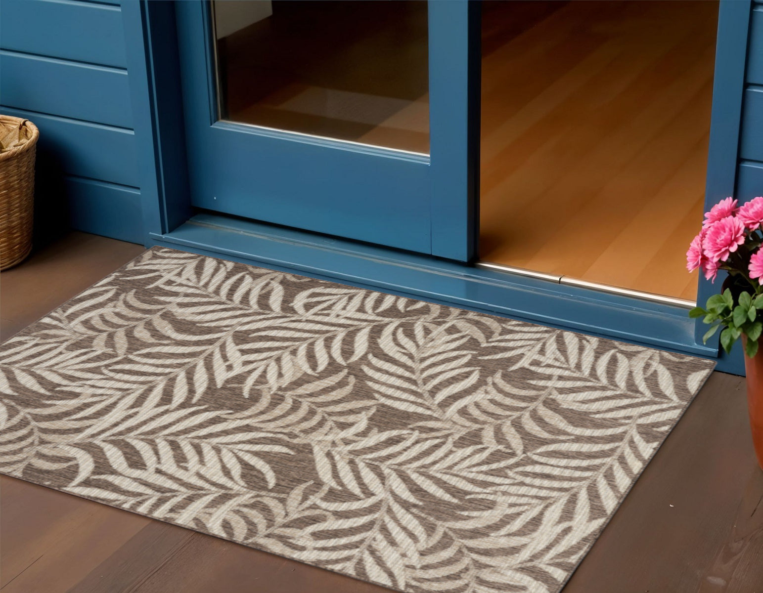 3' X 5' Brown And Ivory Palm Leaf Indoor Outdoor Area Rug Homeroots Outdoor