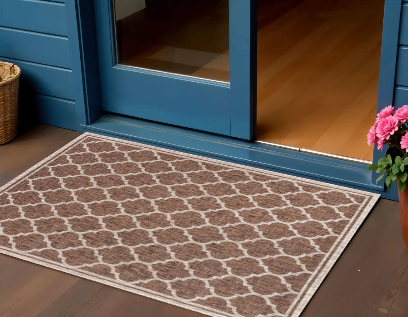 3' X 5' Espresso And Taupe Geometric Indoor Outdoor Area Rug Homeroots Outdoor