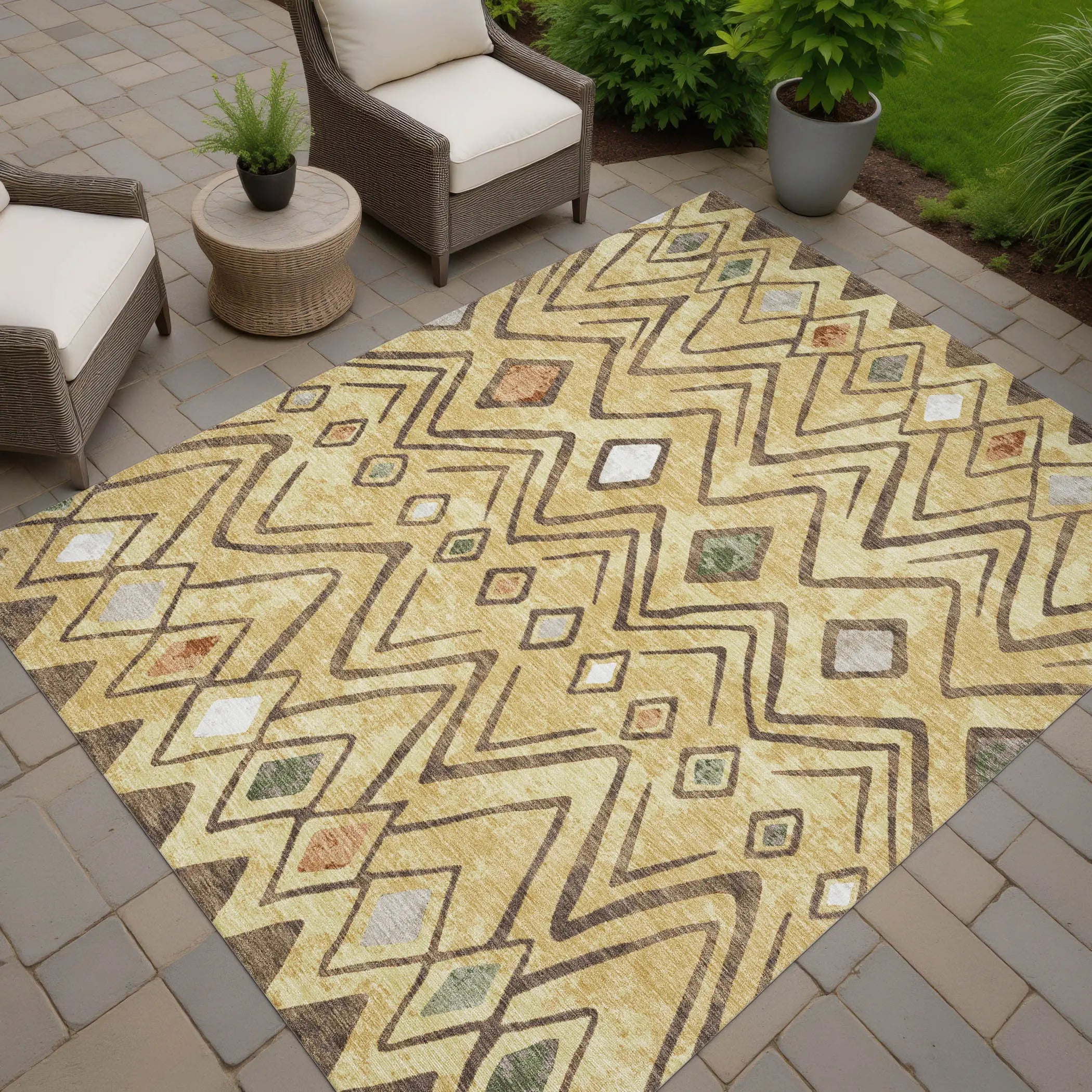 3' X 5' Gold And Green Geometric Washable Indoor Outdoor Area Rug Homeroots Outdoor