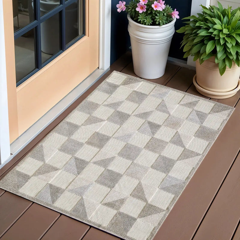 3' X 5' Gray Geometric Stain Resistant Indoor Outdoor Area Rug Homeroots Outdoor