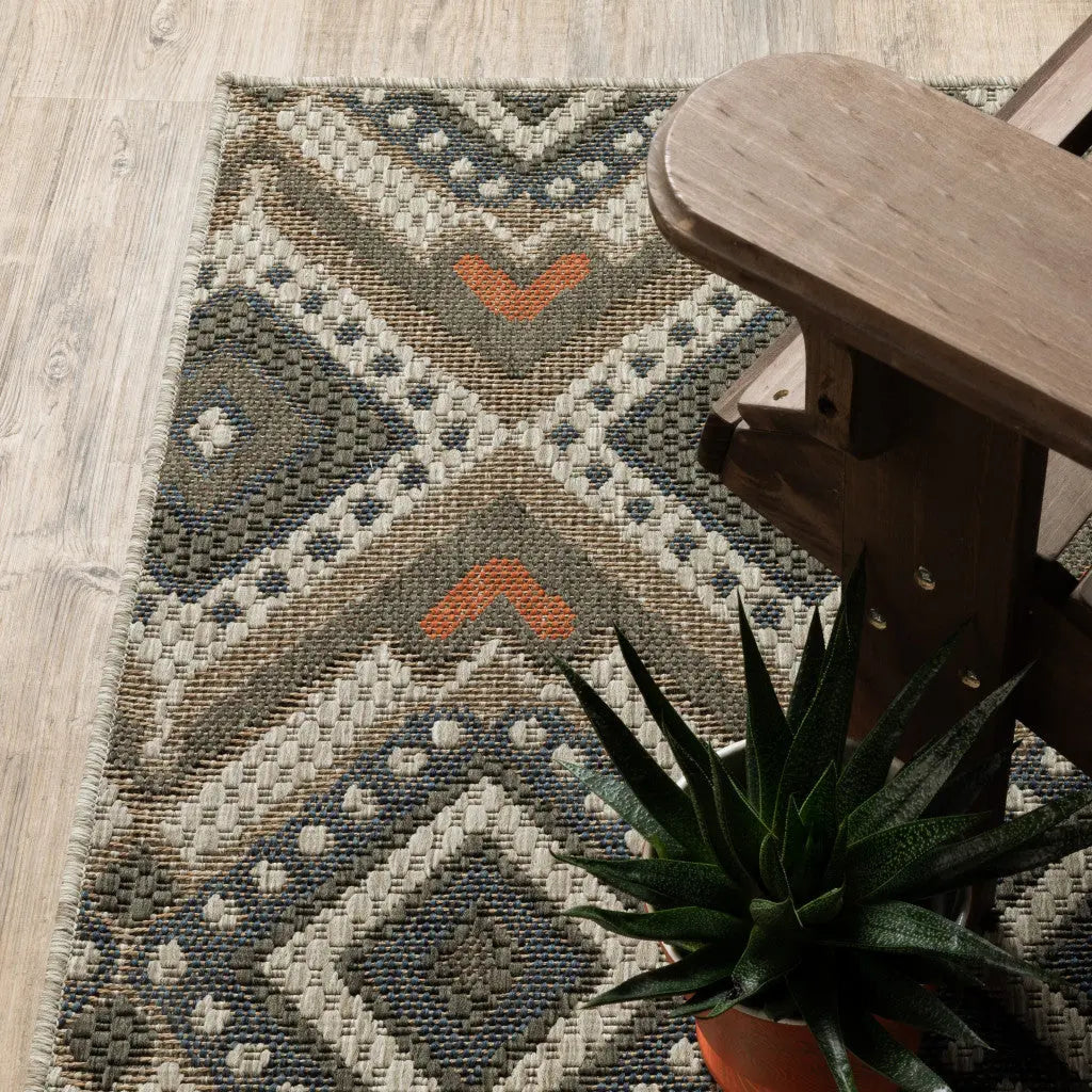 3' X 5' Gray Geometric Stain Resistant Indoor Outdoor Area Rug Homeroots Outdoor